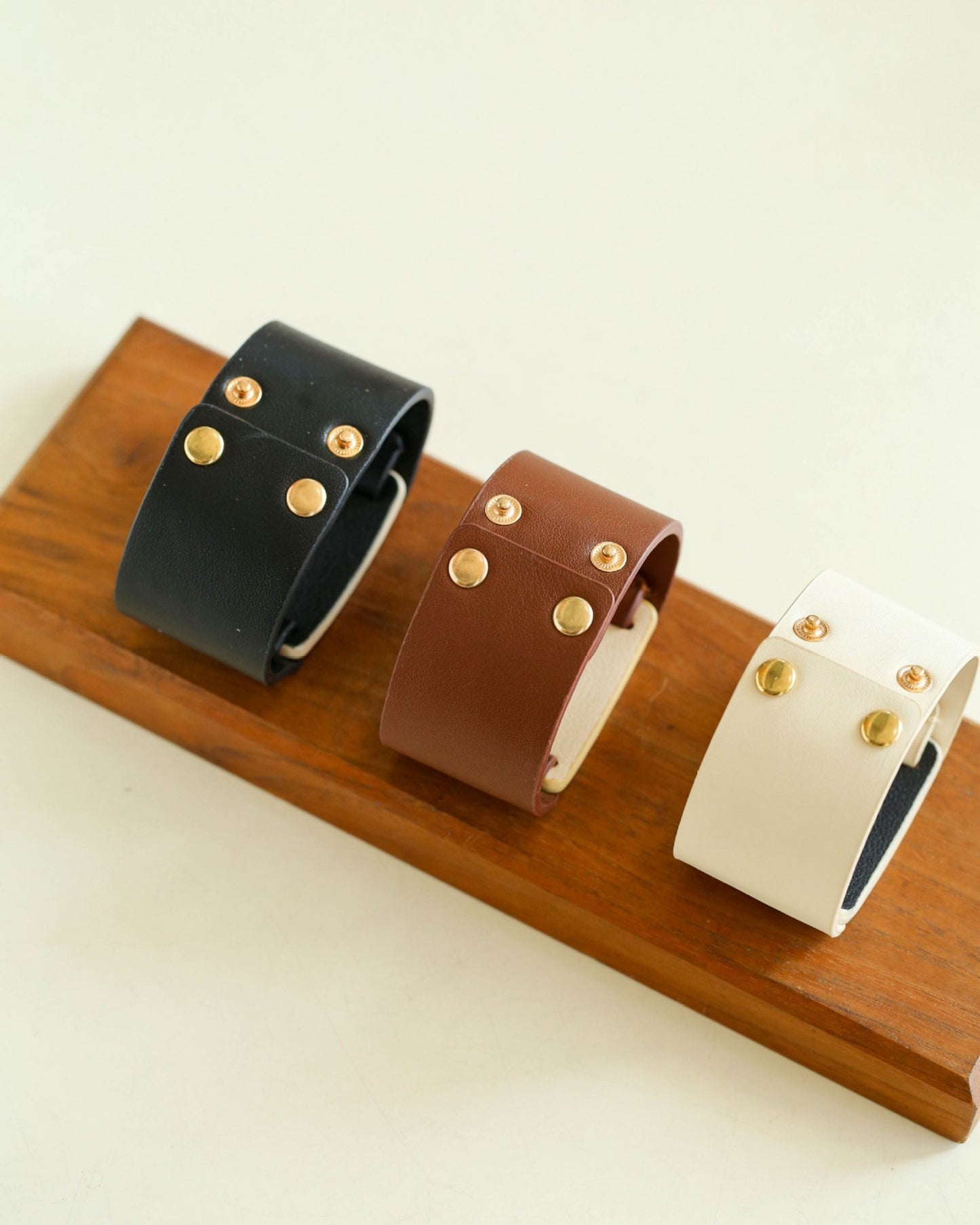 Brown_Snakeline_Strap_Bangle_4