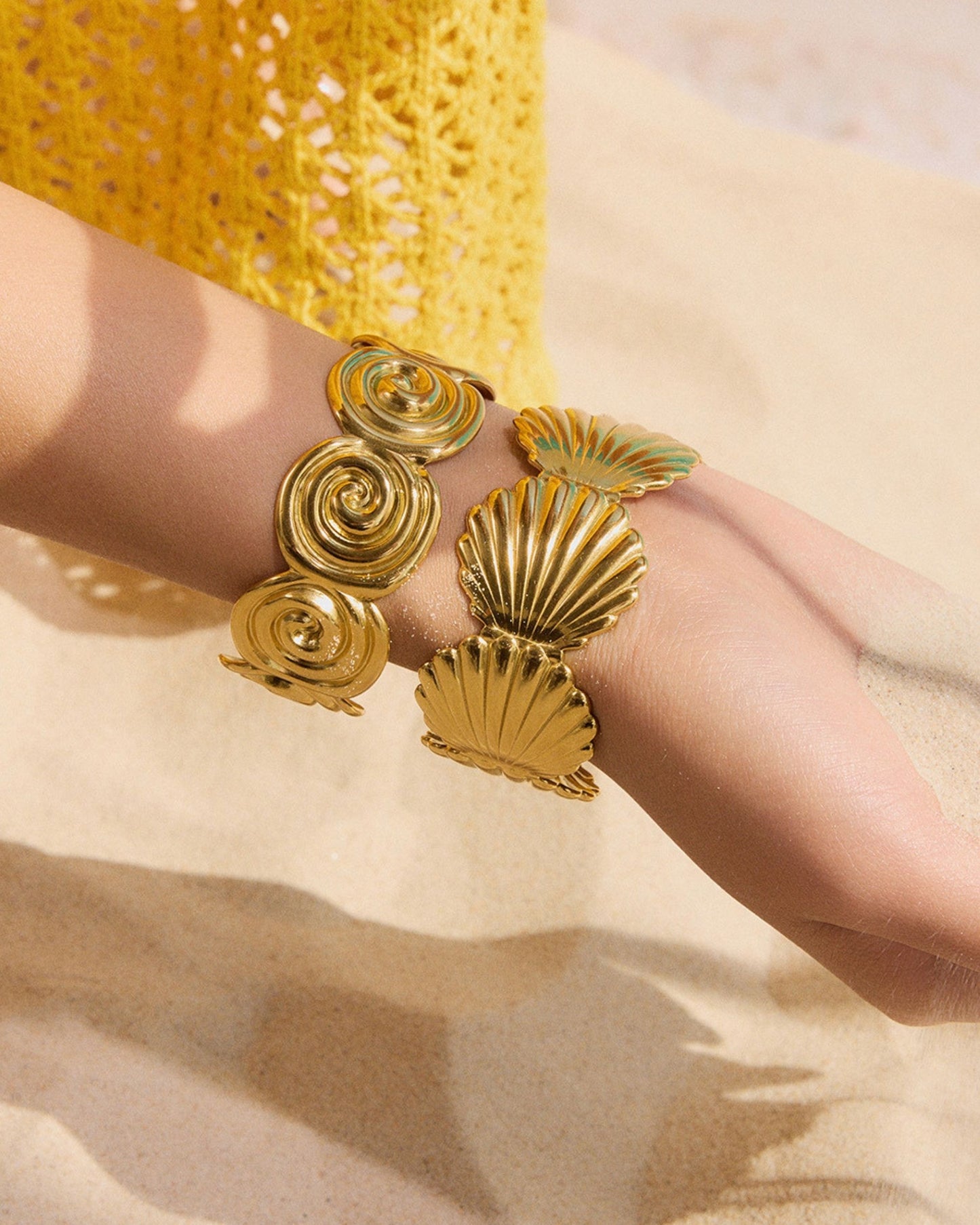 Gold_Alula_Spiral_Bracelet_2