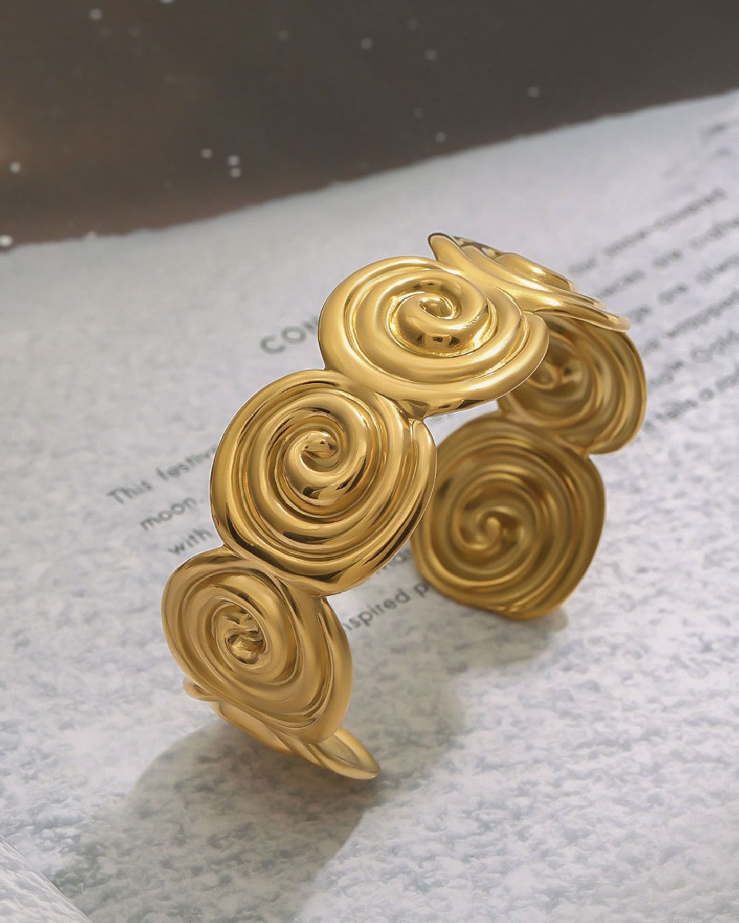 Gold_Alula_Spiral_Bracelet_3