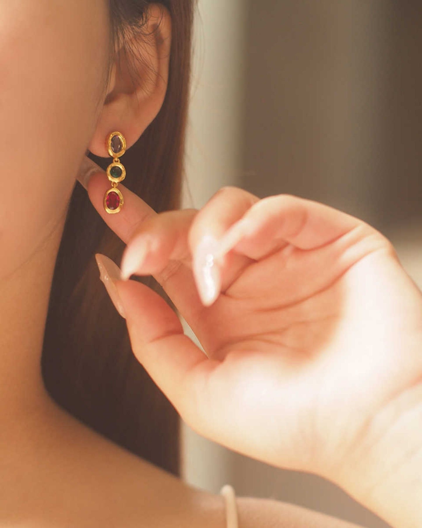 Gold_Aluna_Prism_Earrings_4