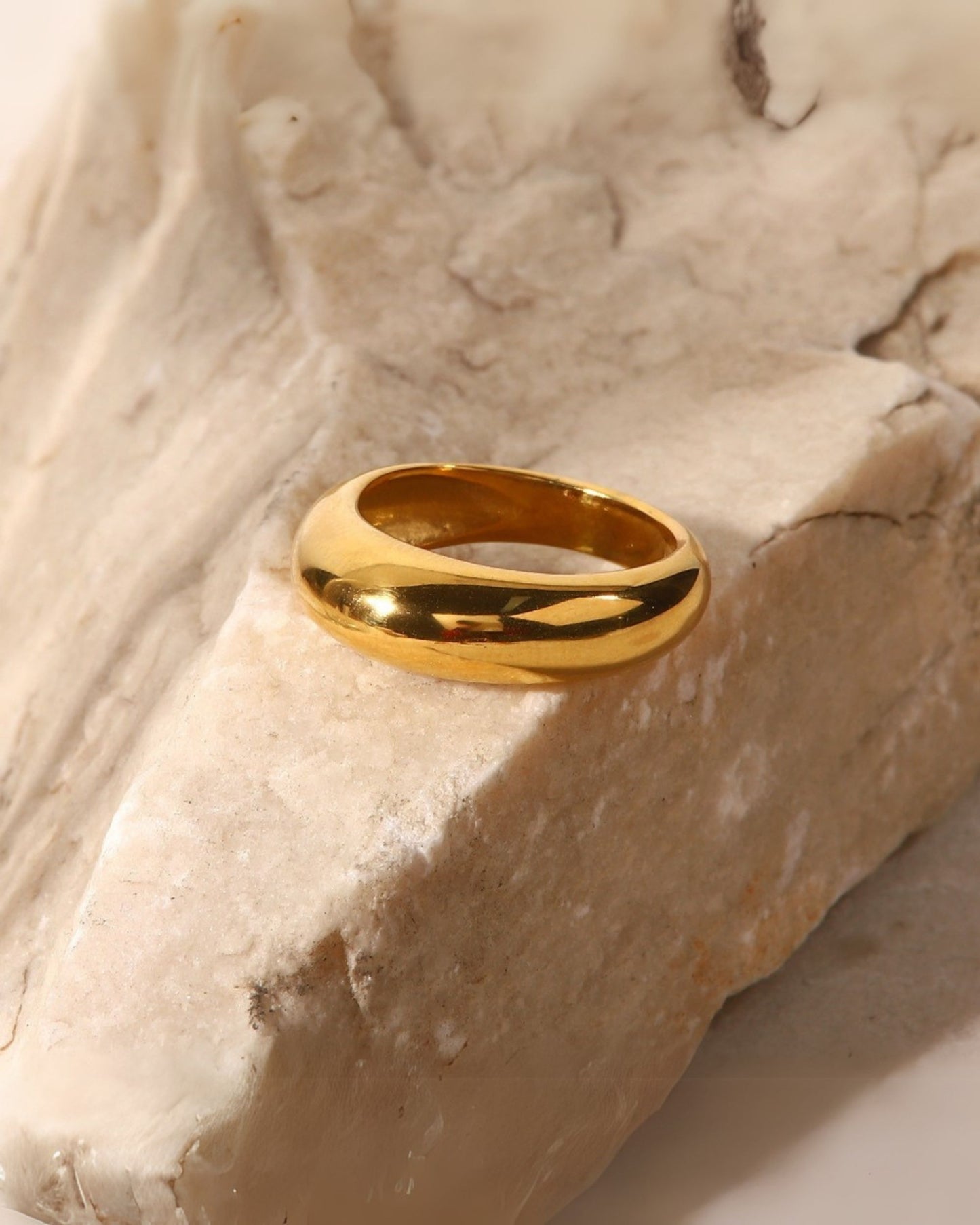 Gold_Arc_Dome_Ring_3