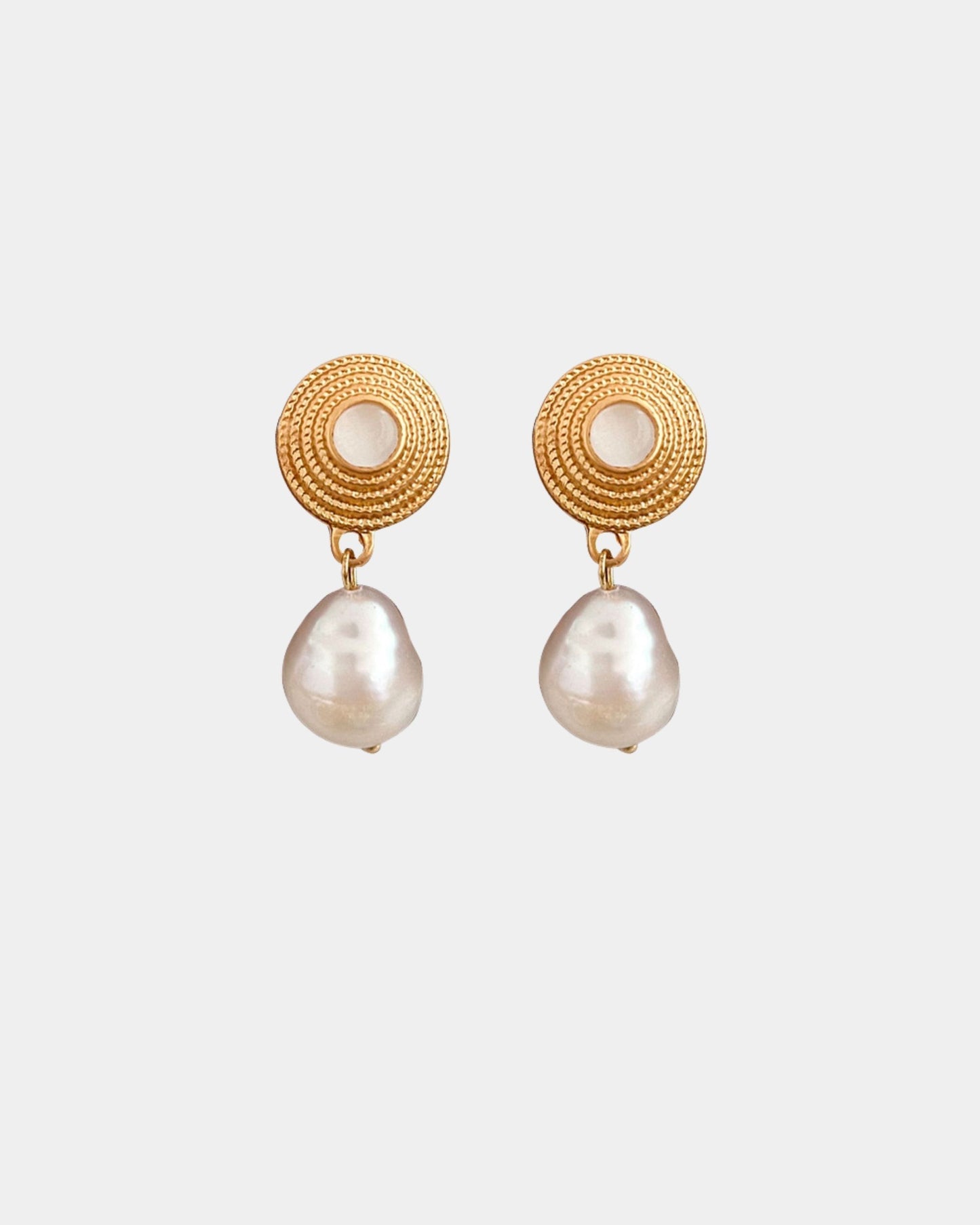 Gold_Arl_sienne_Pearl_Earrings_1