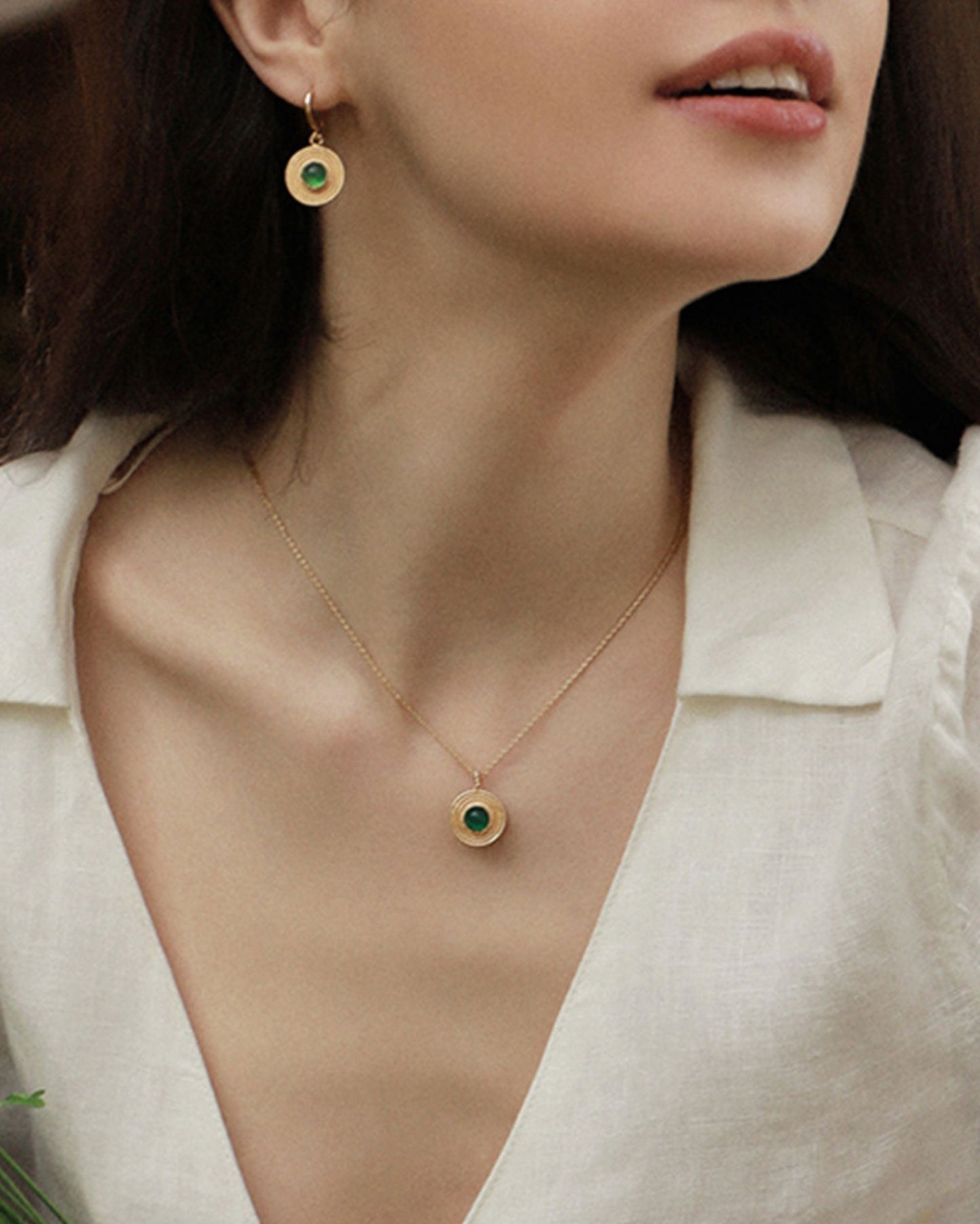 Gold_Astrielle_Necklace_3