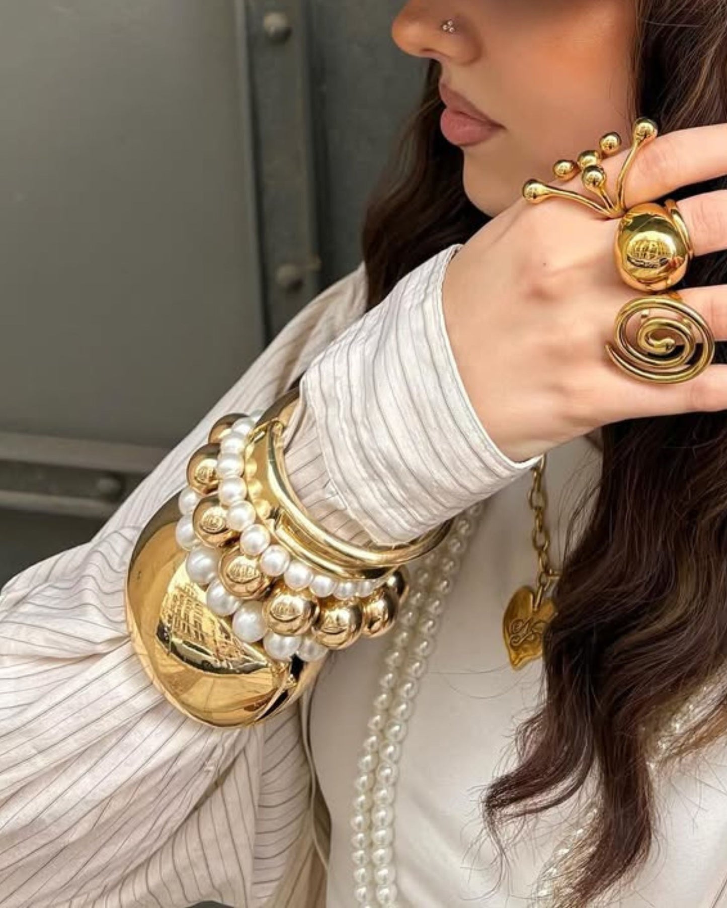 Gold Bold Bead Bracelet