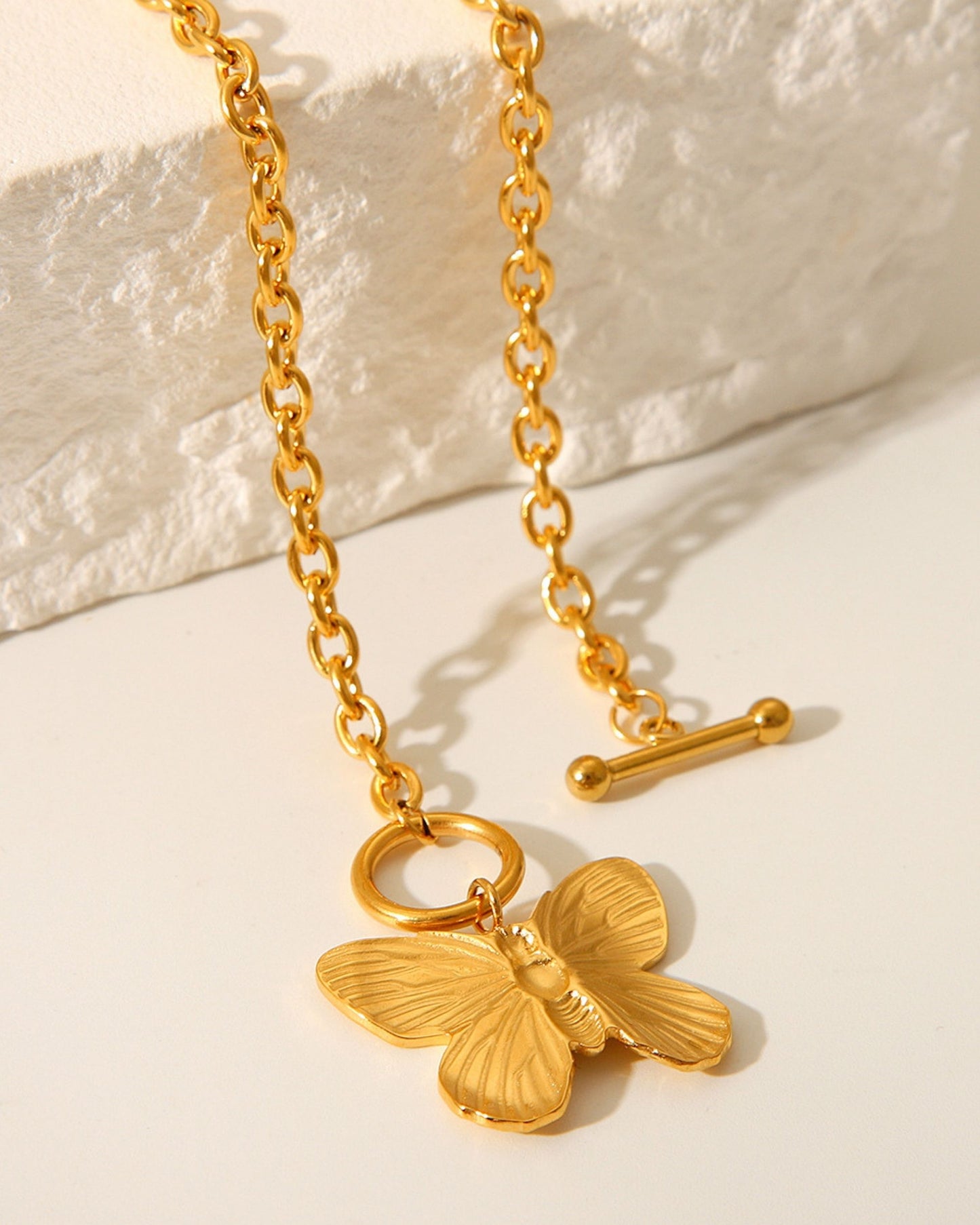 Gold_Butterfly_Pendant_Necklace_4