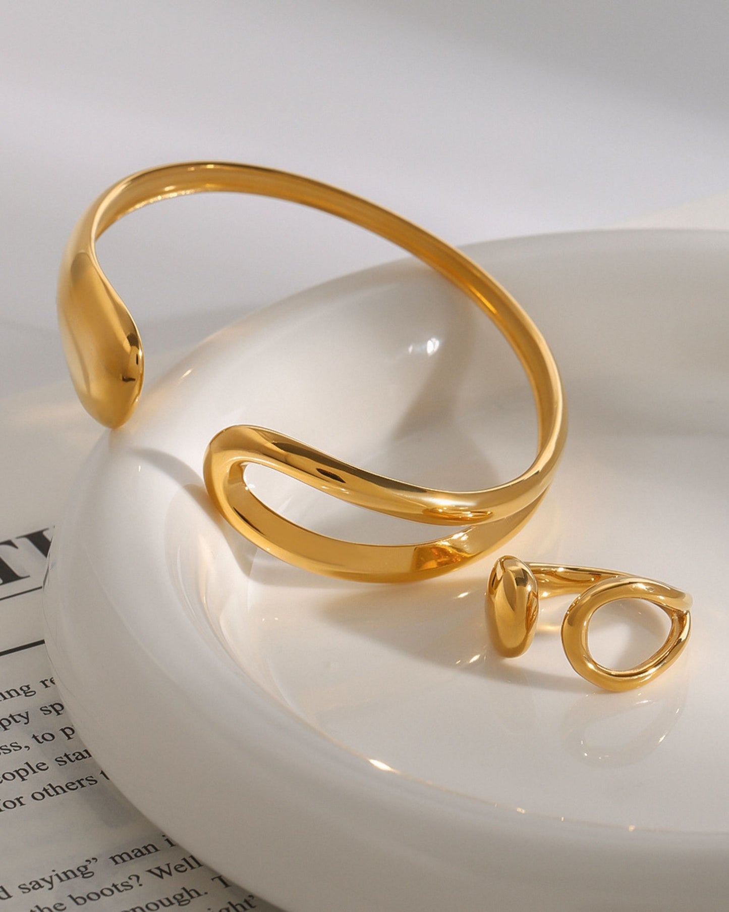 Gold_Charlotte_Open_Ring_4
