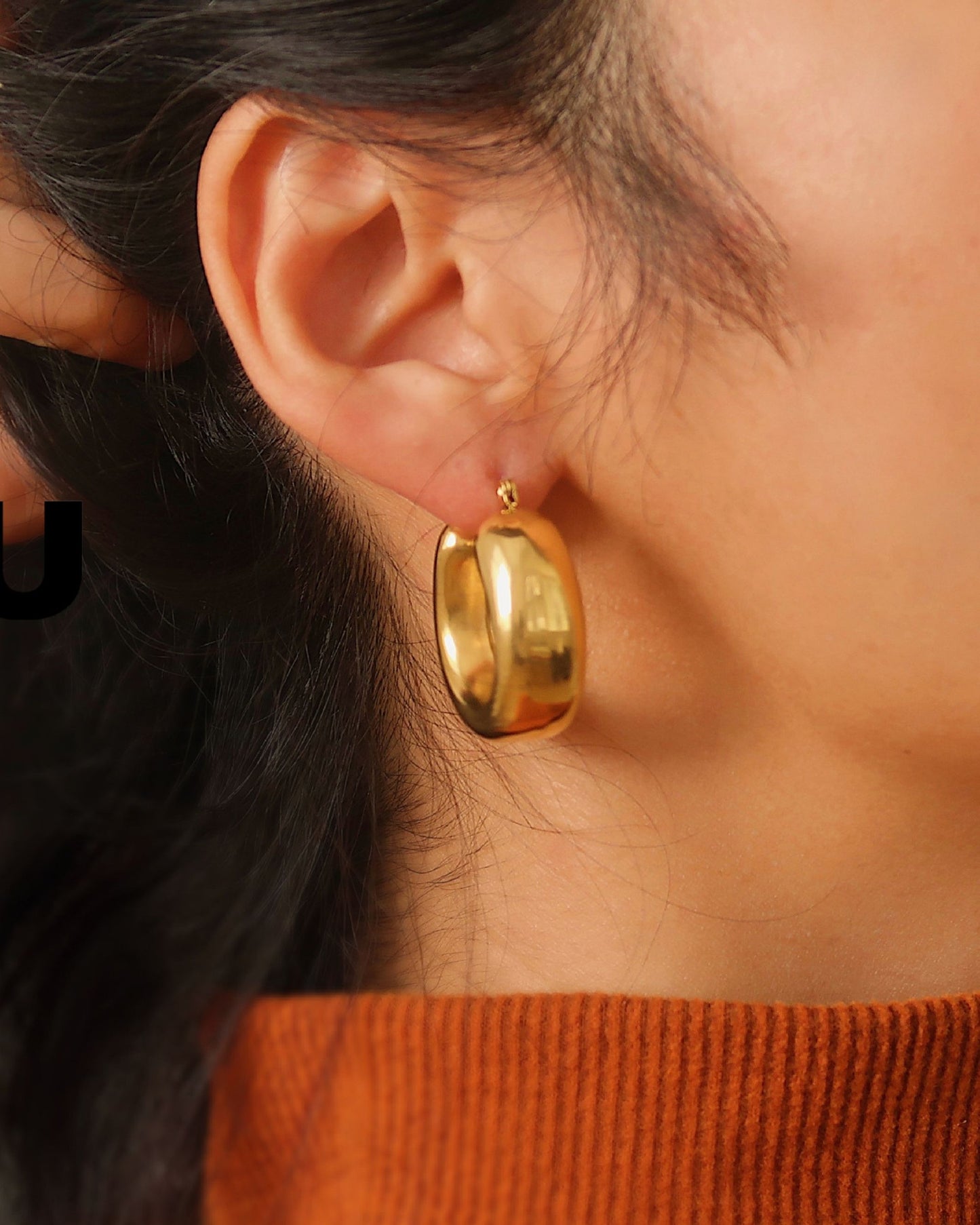 Gold_Chunky_Square_Hoop_Earrings_2