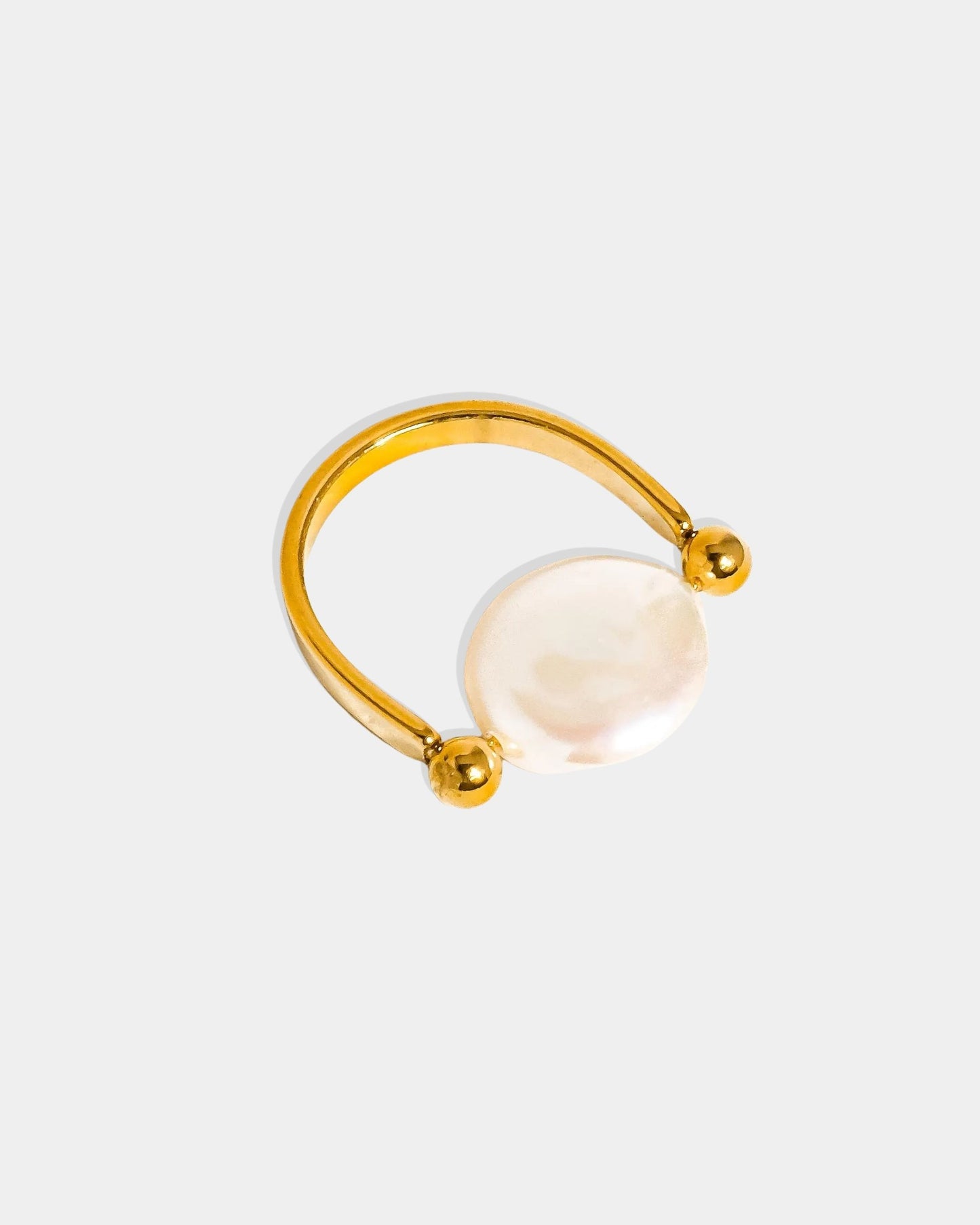 Gold_Clara_Pearl_Ring_1