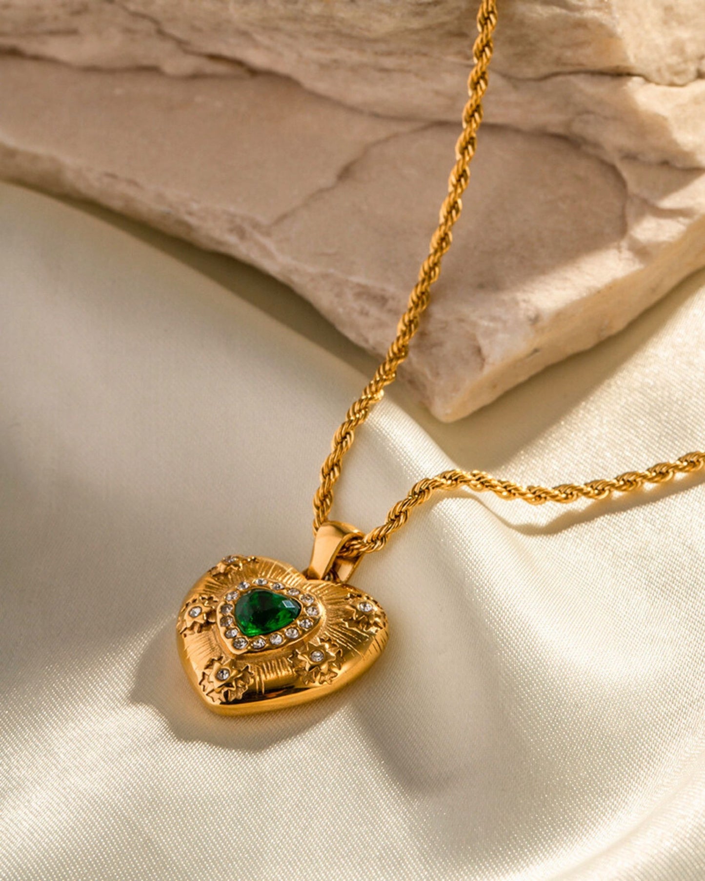 Gold_Cosmic_Heart_Necklace_3