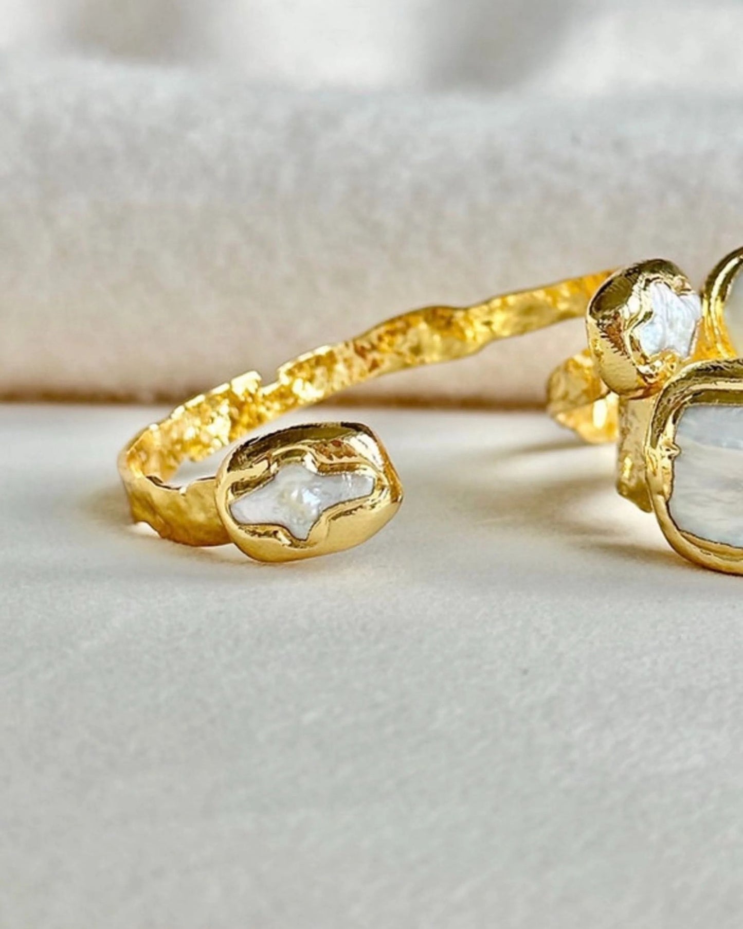 Gold_Cross_Pearl_Bangle_4