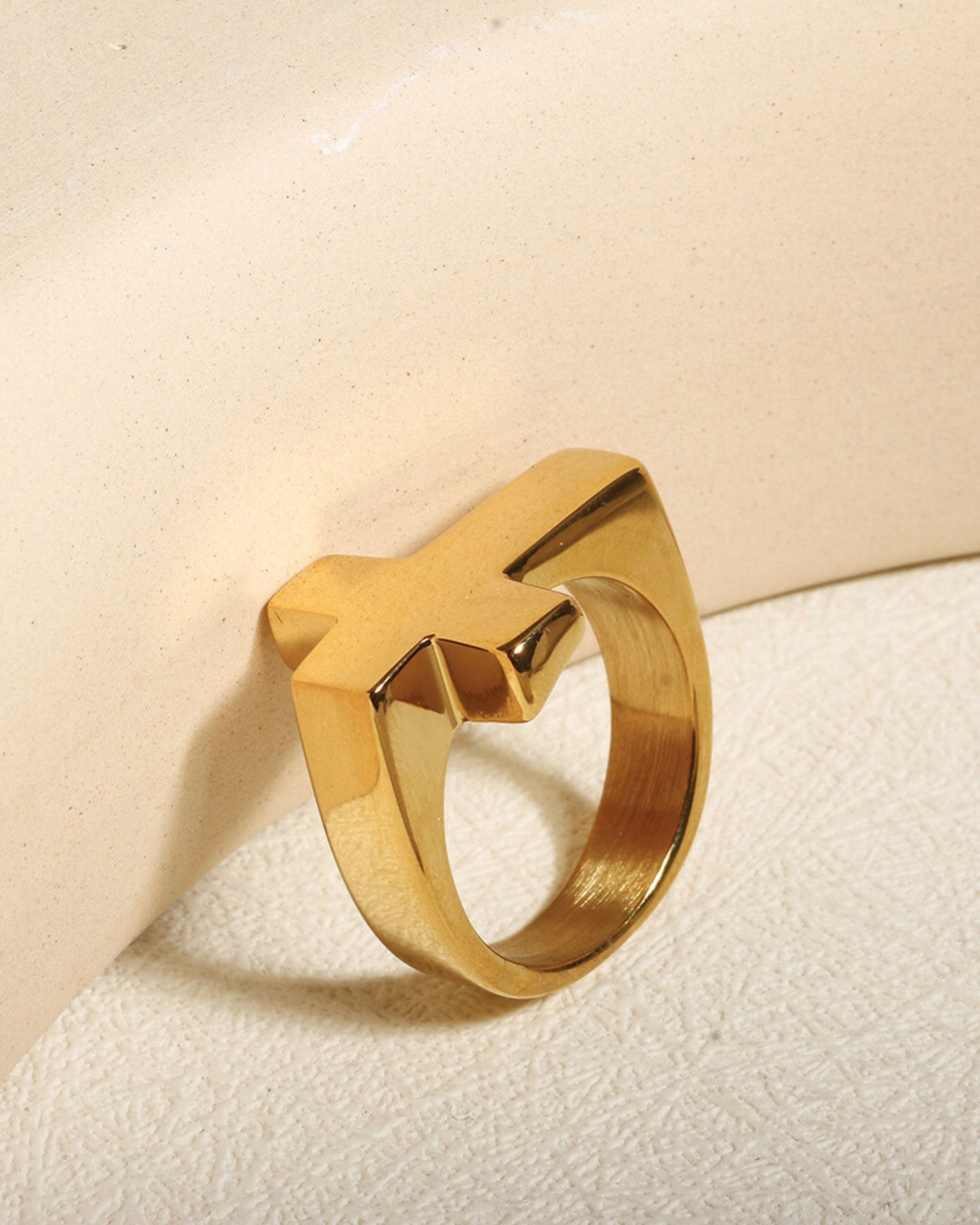 Gold_Crossline_Signet_Ring_4