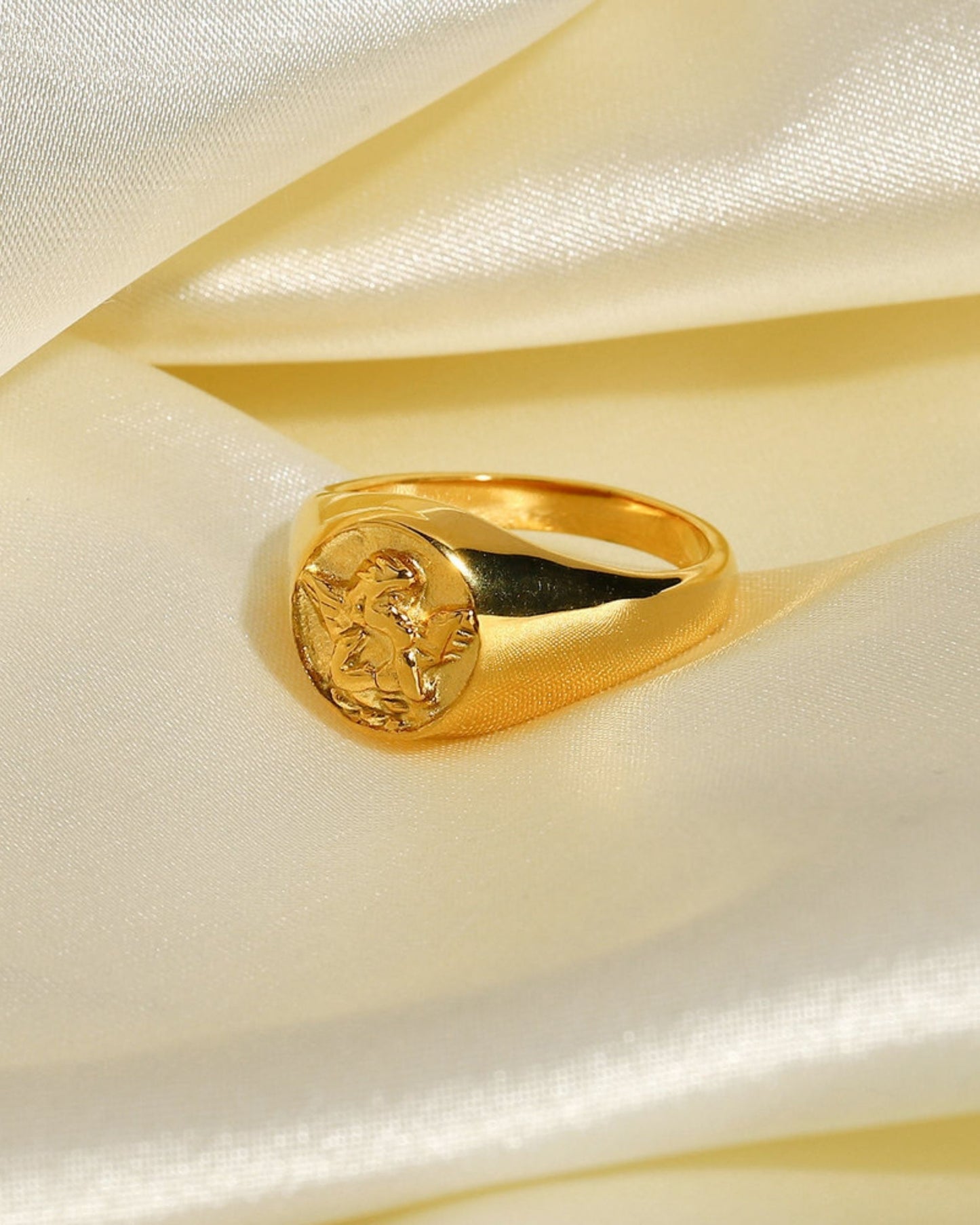Gold_Cupid_Signet_Ring_3