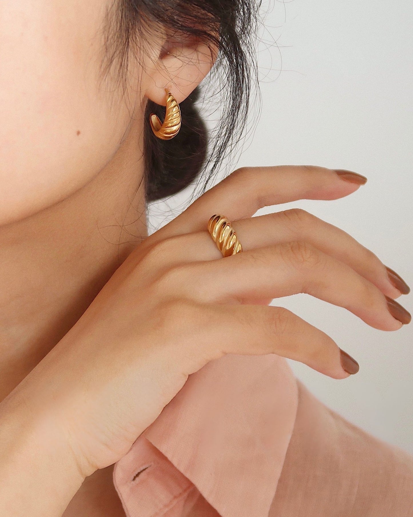 Gold_Dome_Croissant_Ring_4