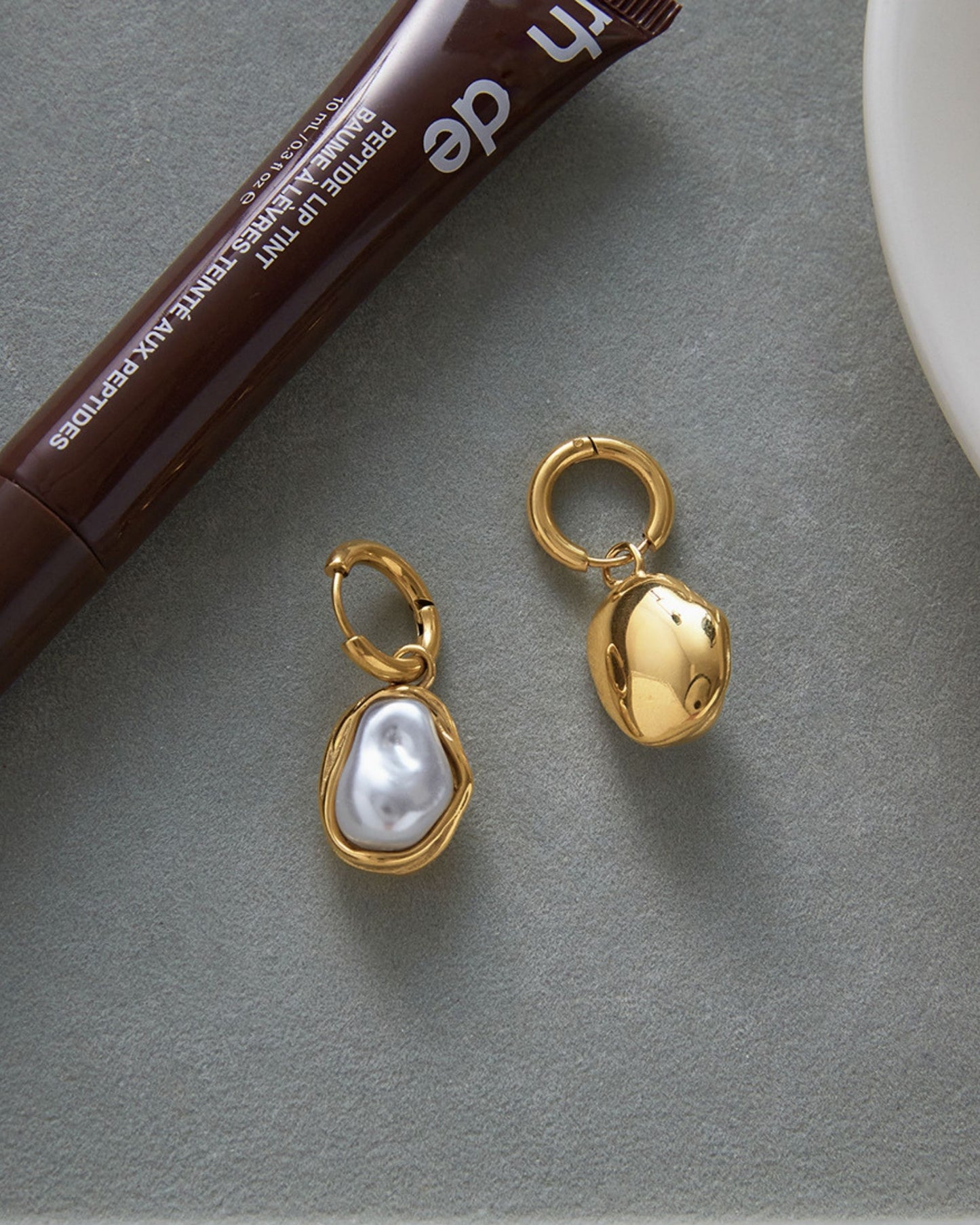 Gold_Doris_Pearl_Earrings_4
