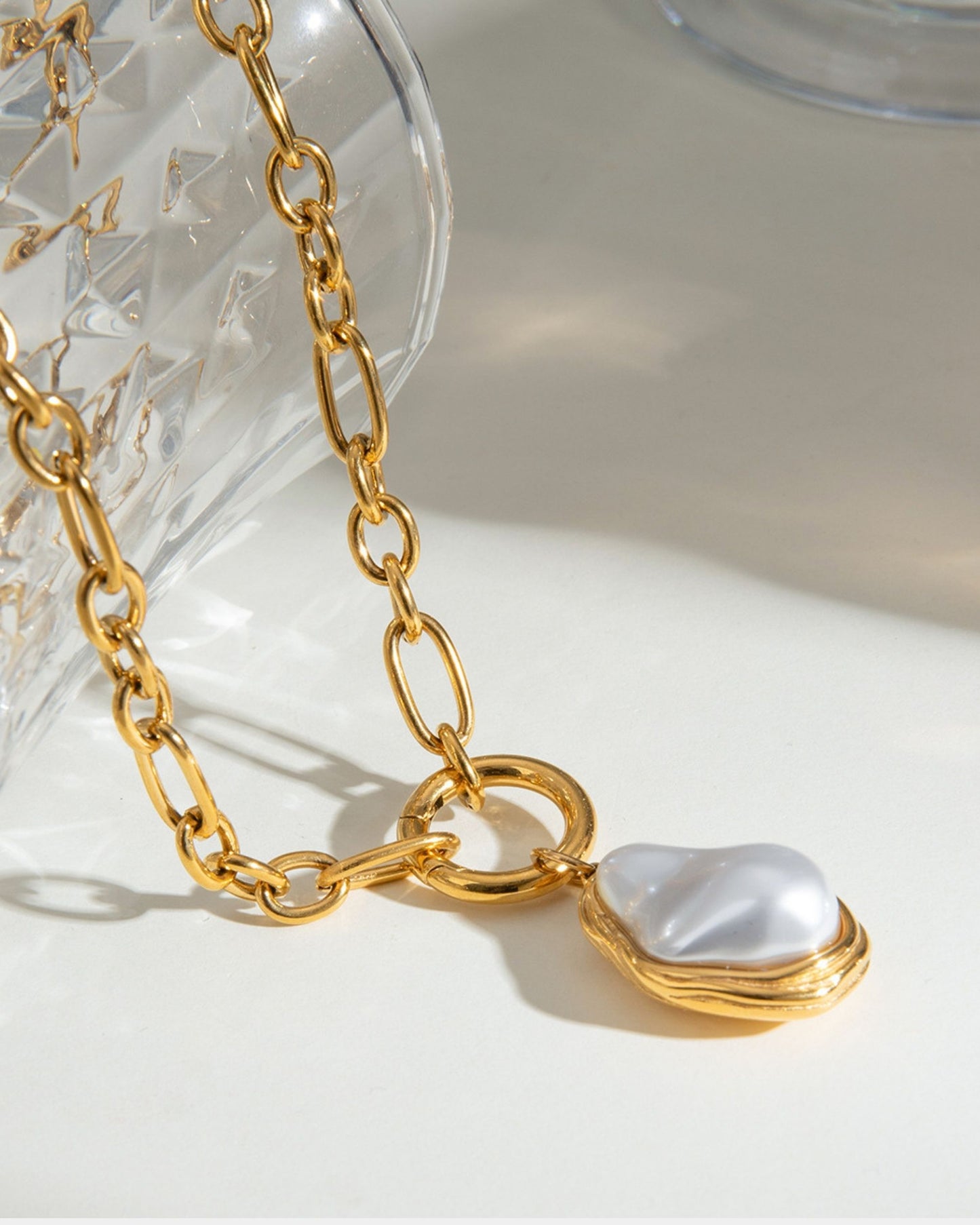 Gold_Doris_Pearl_Necklace_2