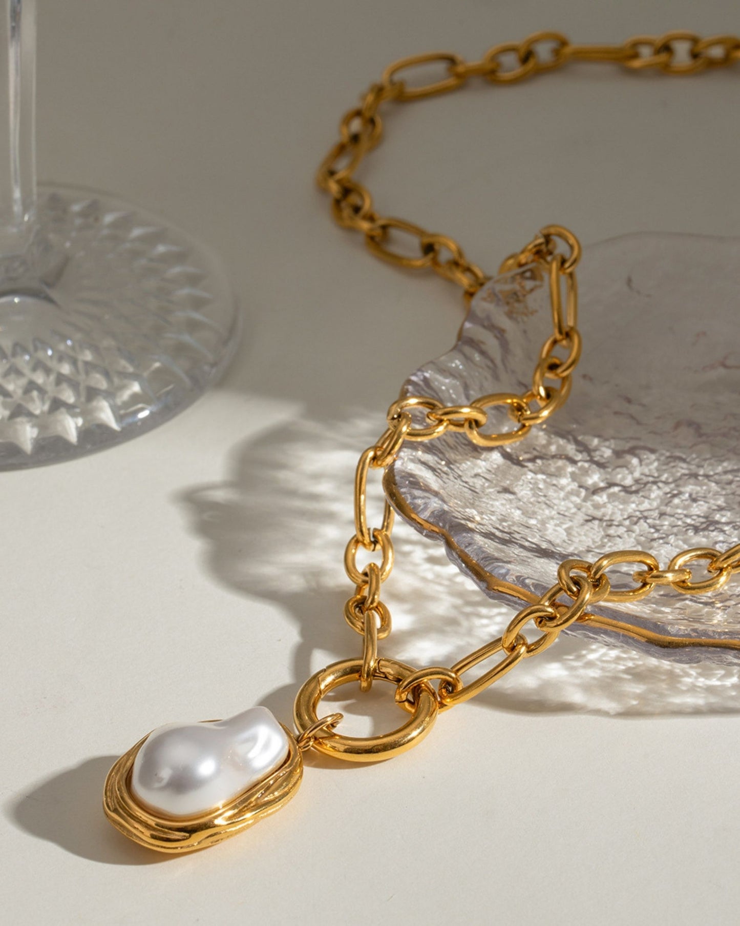 Gold_Doris_Pearl_Necklace_3