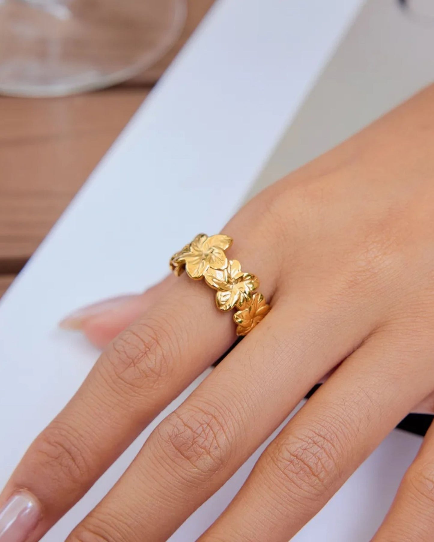 Gold_Elowen_Leaf_Ring_2