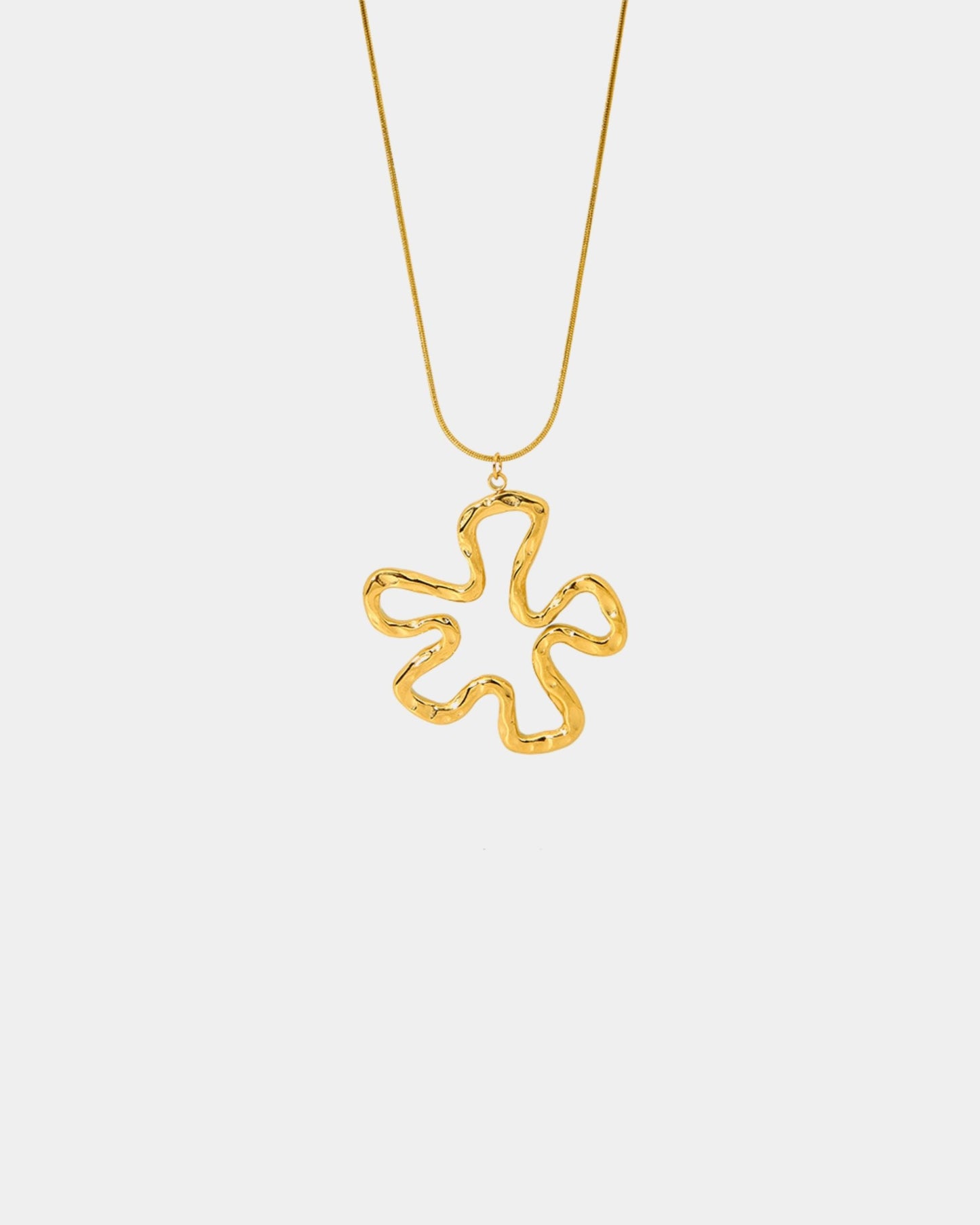 Gold_Fleur_Pendant_Necklace_1