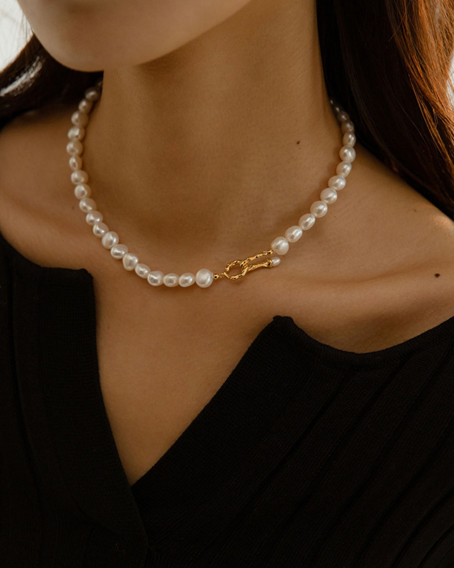 Gold_Giselle_Pearl_Necklace_4