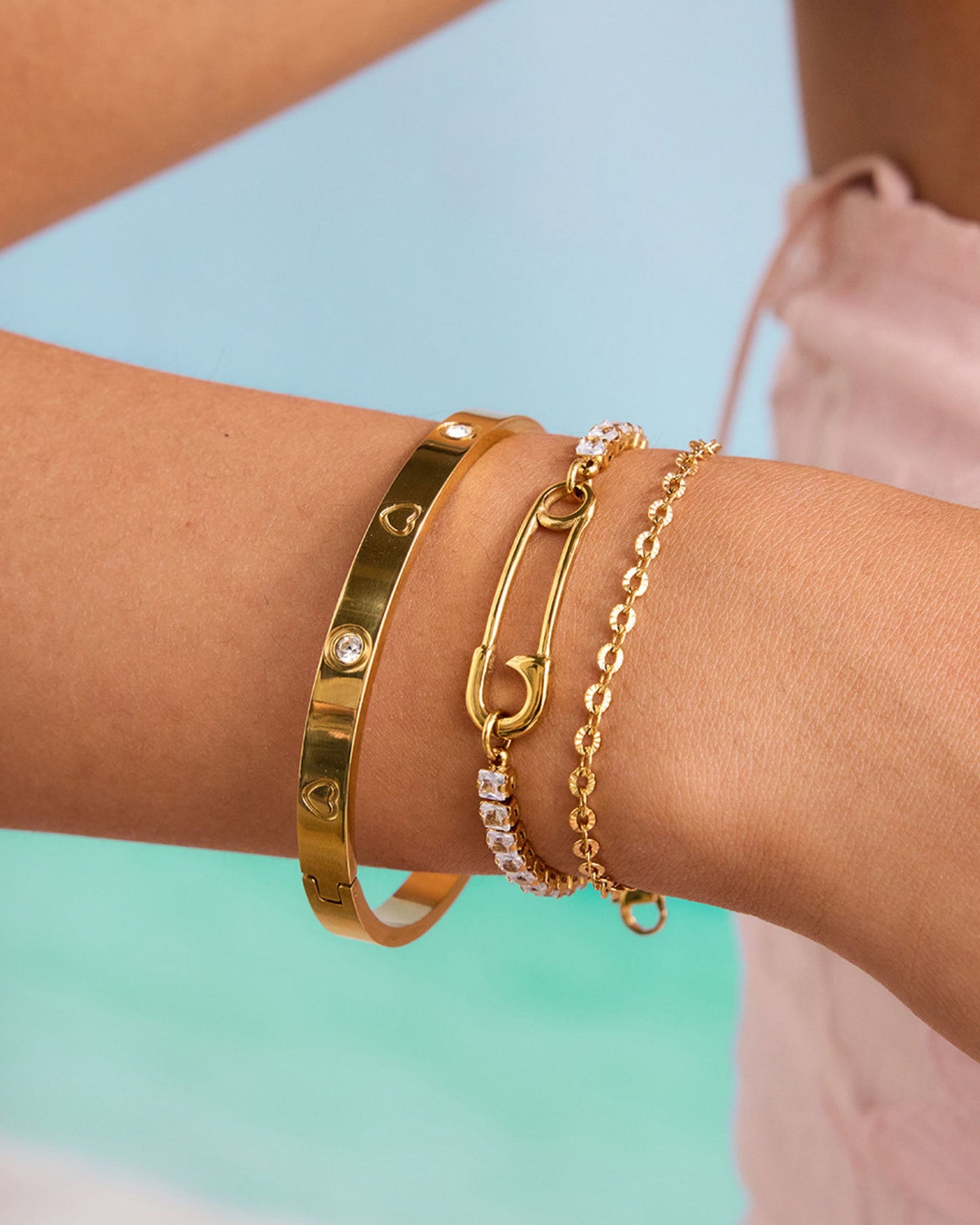 Gold_GlintLock_Layered_Bracelet_4