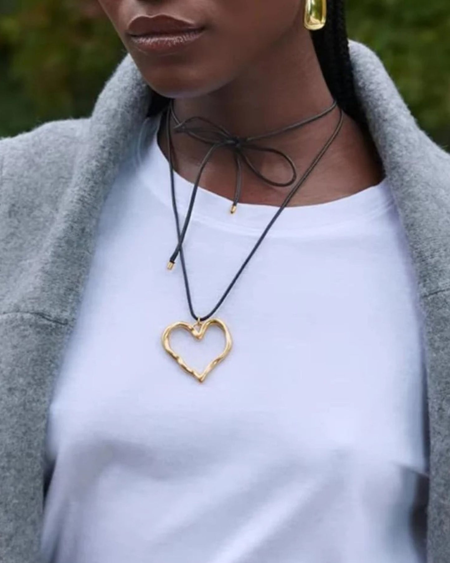 Gold_Heart_Cord_Necklace_4