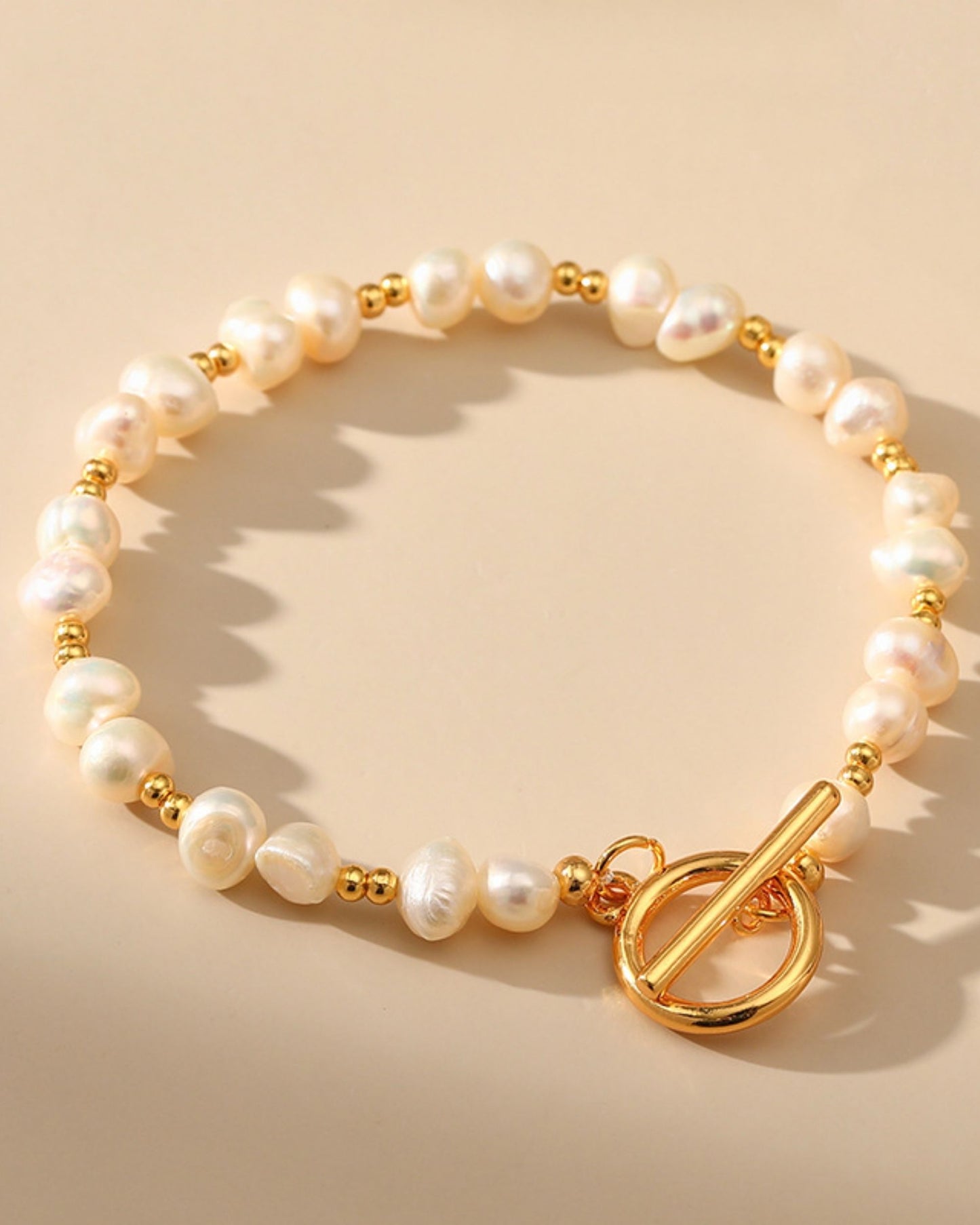 Gold_Isabella_s_Radiance_Pearl_Bracelet_2