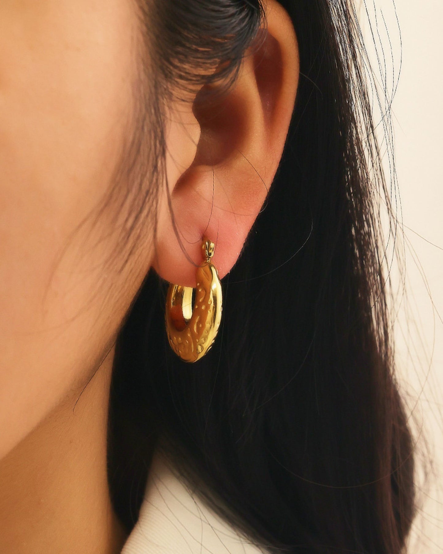 Gold_Isis_Hoop_Earrings_5