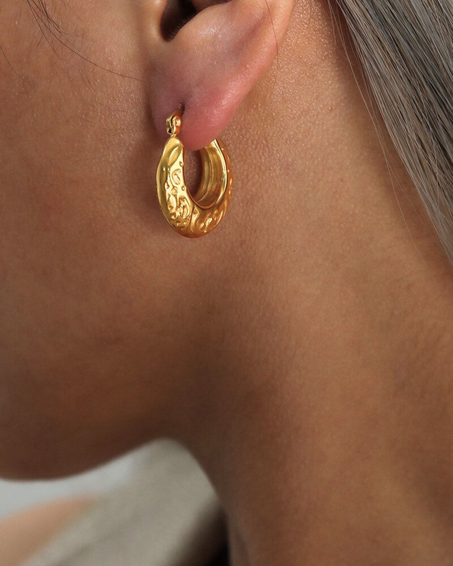 Gold_Isis_Hoop_Earrings_6