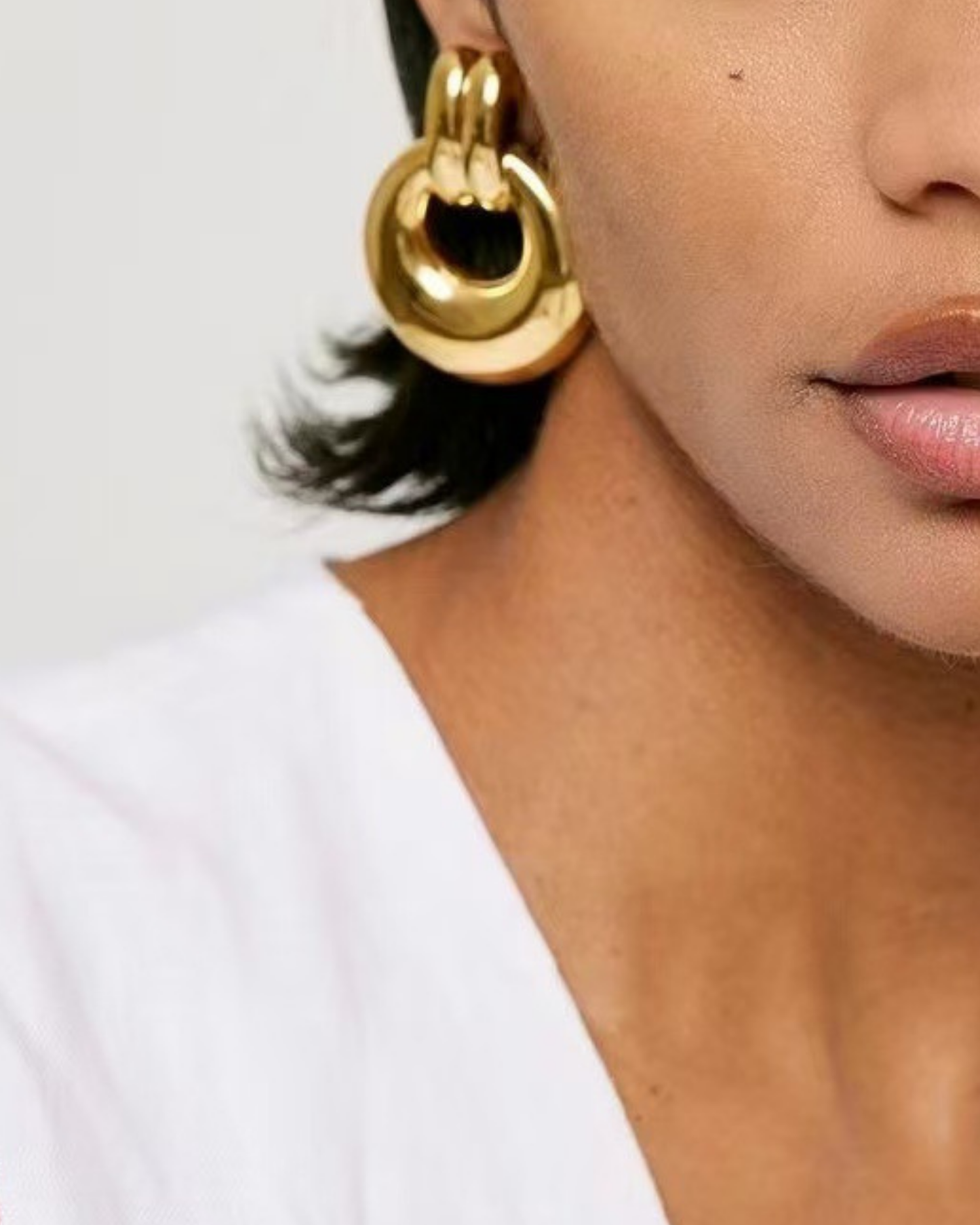 Gold_Knot_Stud_Earrings_2