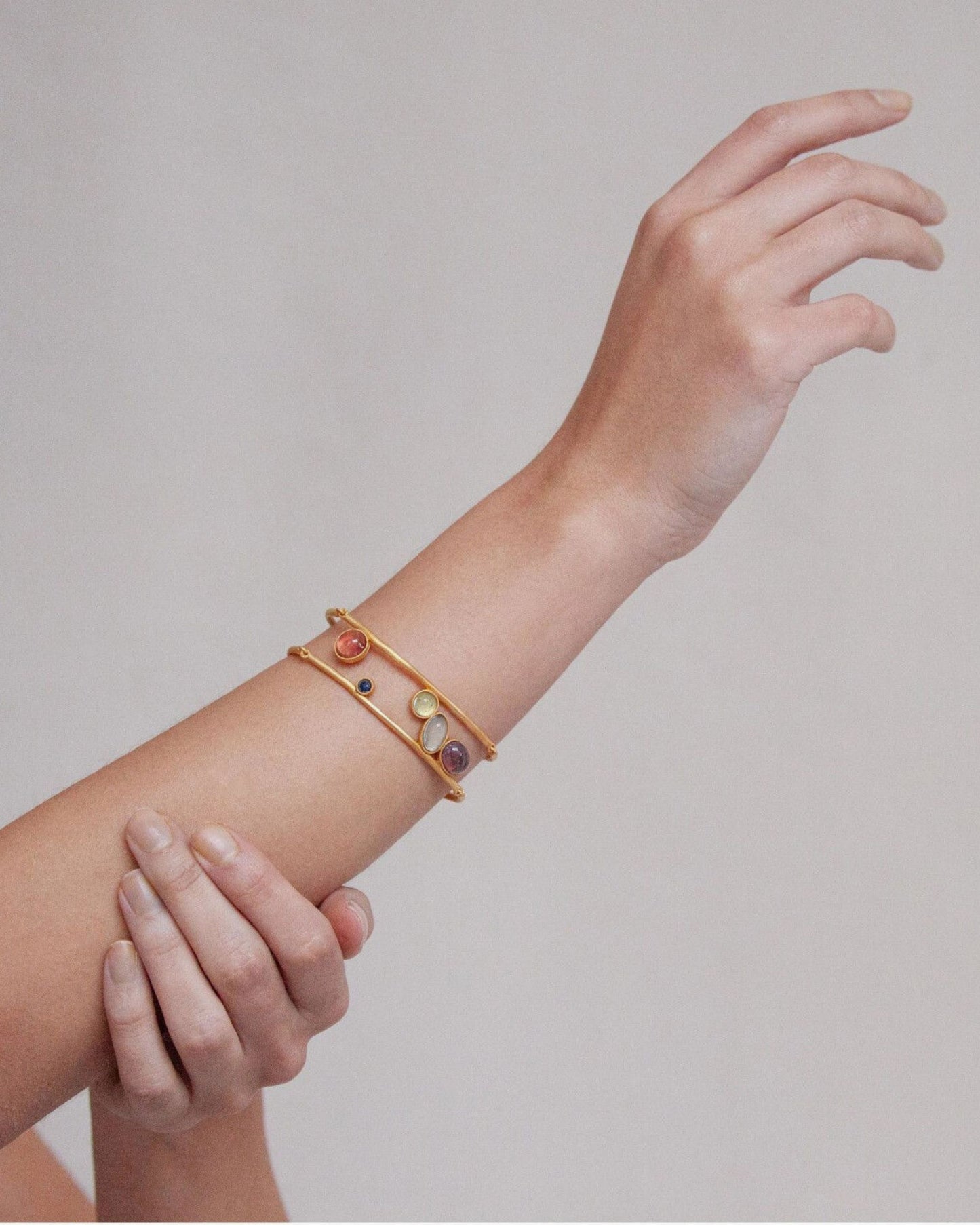 Gold_Livia_Orbit_Bangle_5