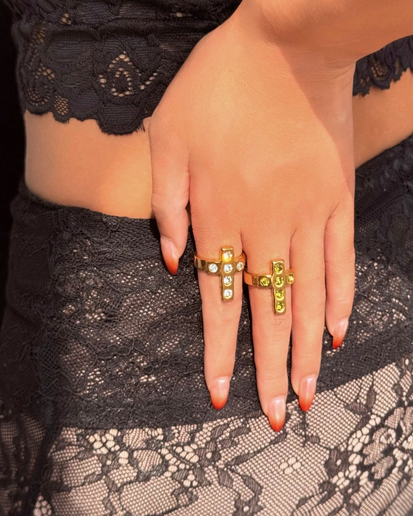 Gold_Lucent_Cross_Ring_3
