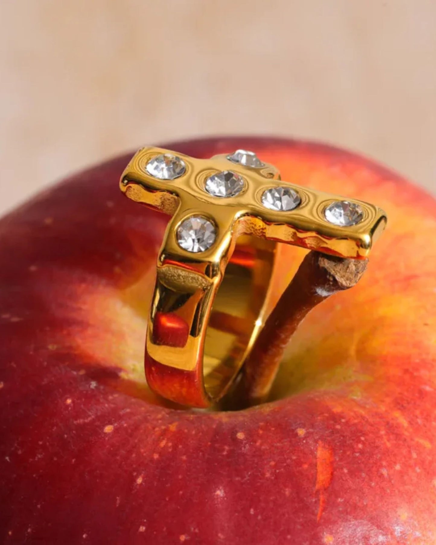 Gold_Lucent_Cross_Ring_6