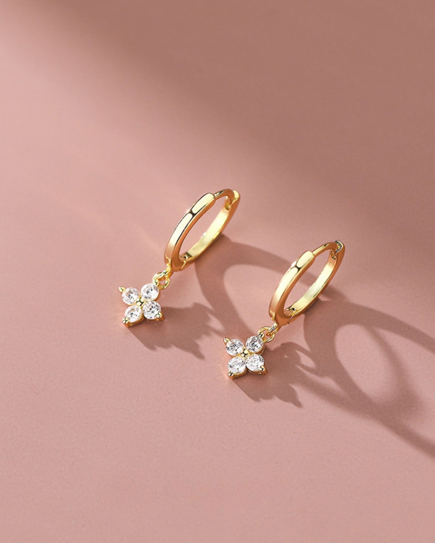Gold_Lucky_Clover_Earrings_3