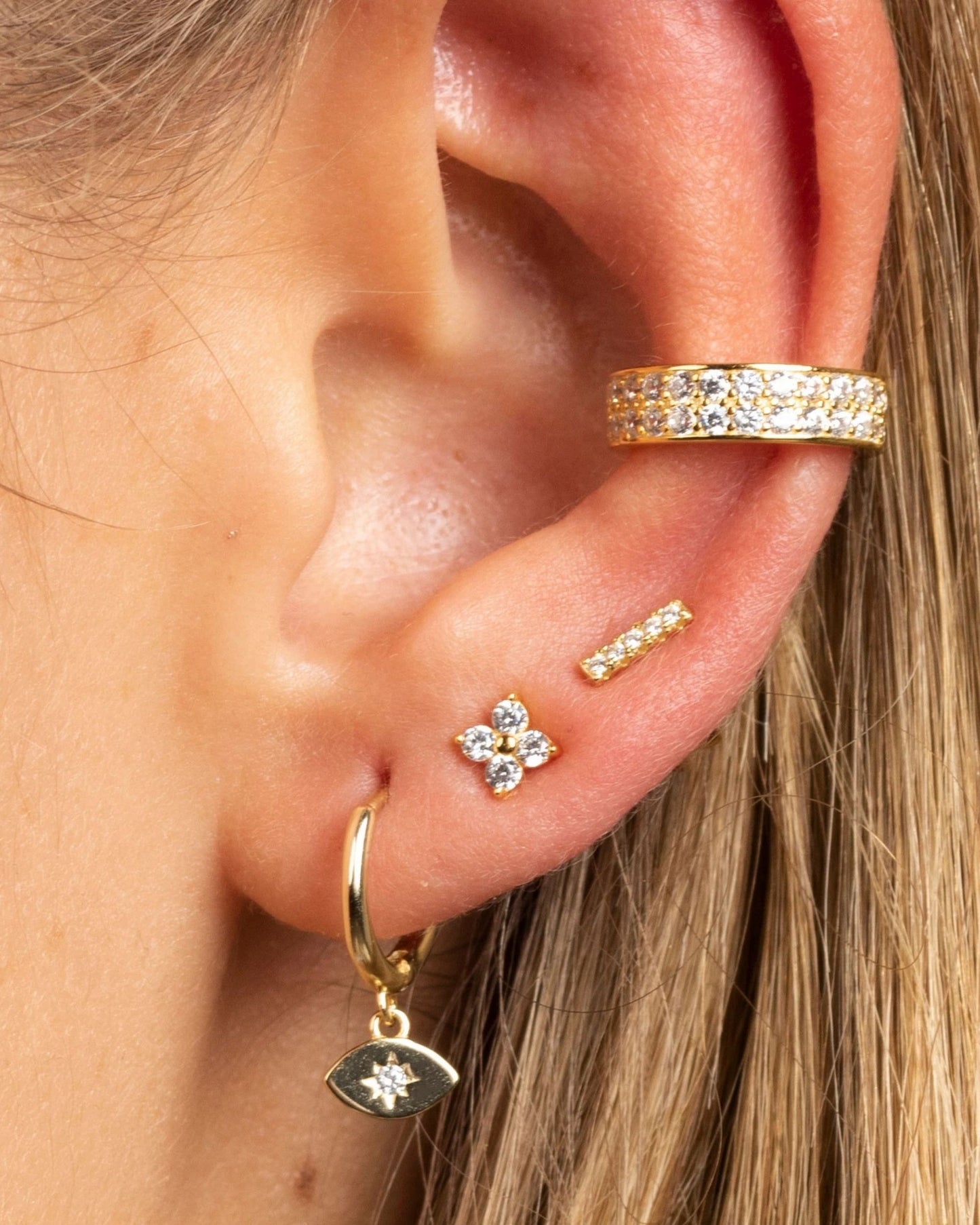 Gold_Lucky_Clover_Stud_Earrings_2