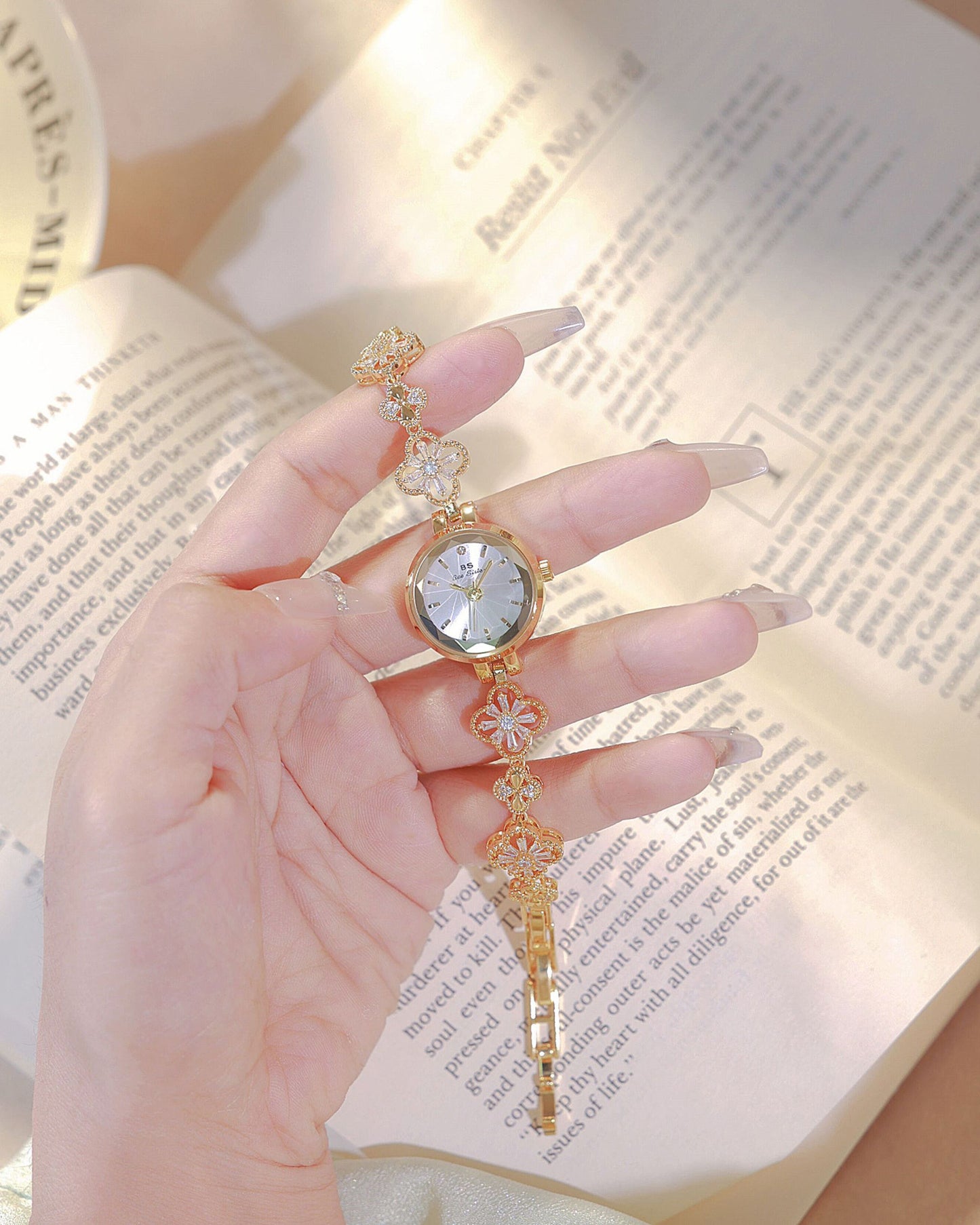 Gold_Lucky_Clover_Watch_Bracelet_2