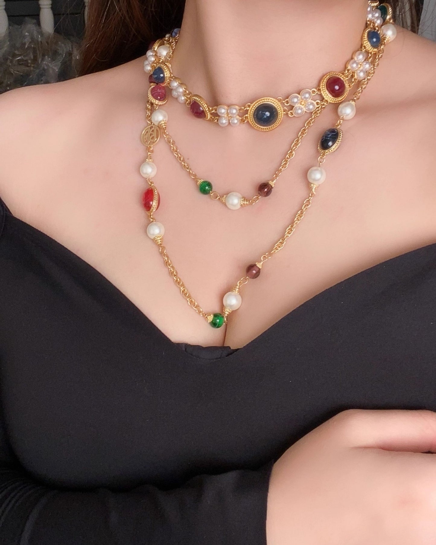 Gold_Mira_Jewel_Long_Necklace_3