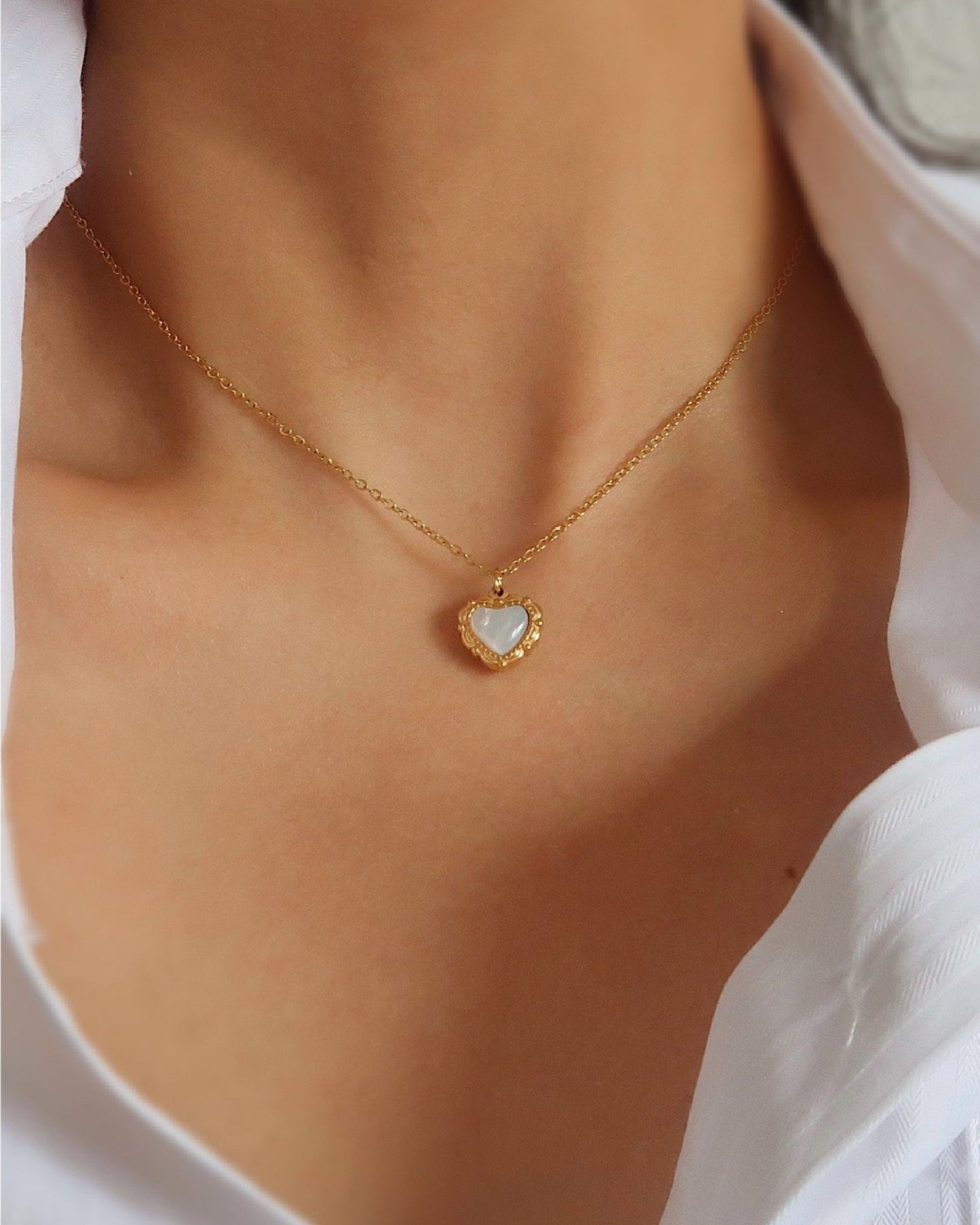 Gold_Moonlit_Heart_Necklace_2