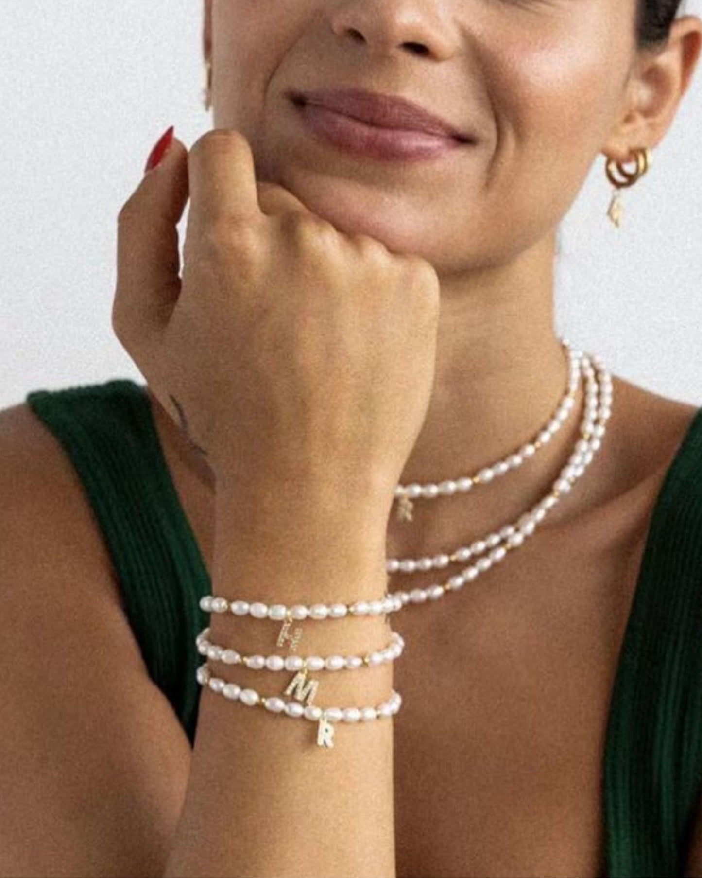 Gold_Muse_Initial_Pearl_Bracelet_2