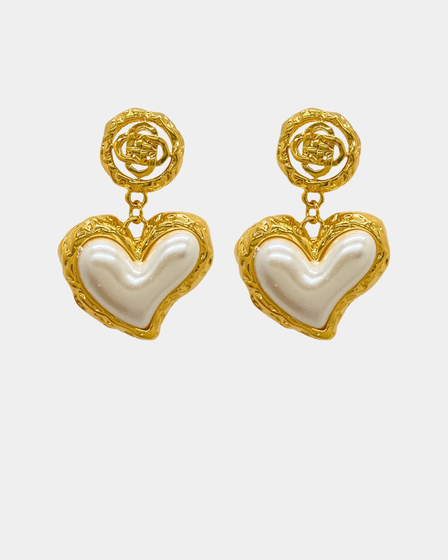 Gold_Novaheart_Earrings_1