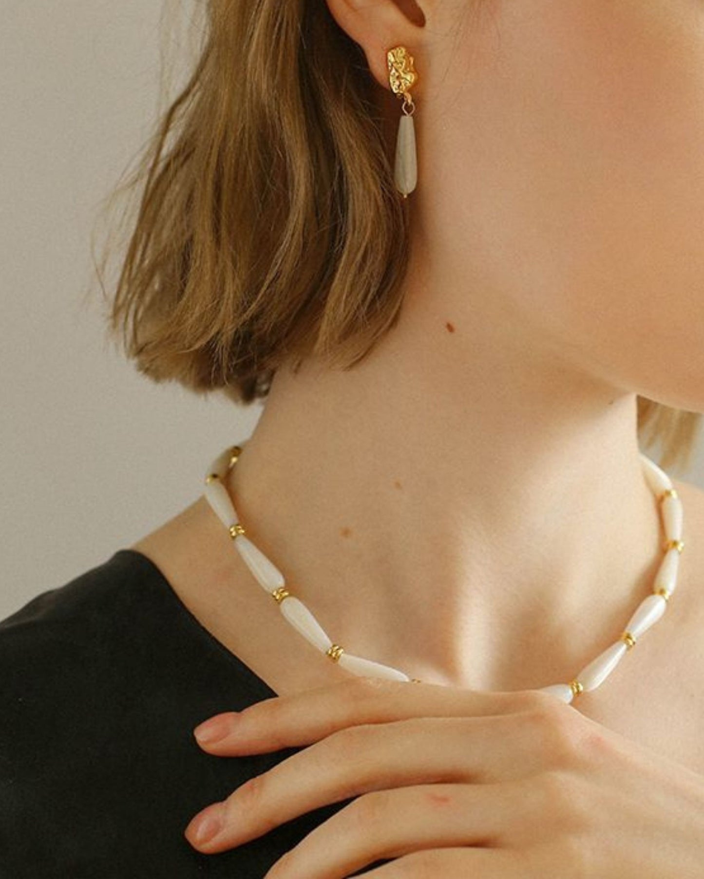 Gold_Ondine_Dewdrop_Earrings_2
