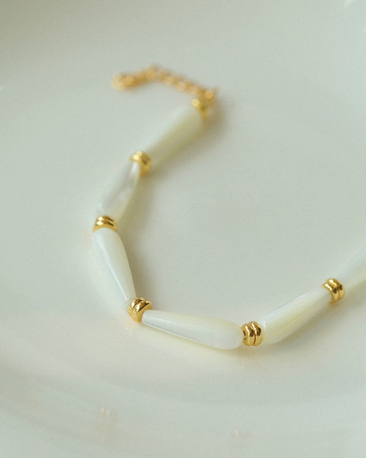 Gold_Ondine_Ripple_Bracelet_3