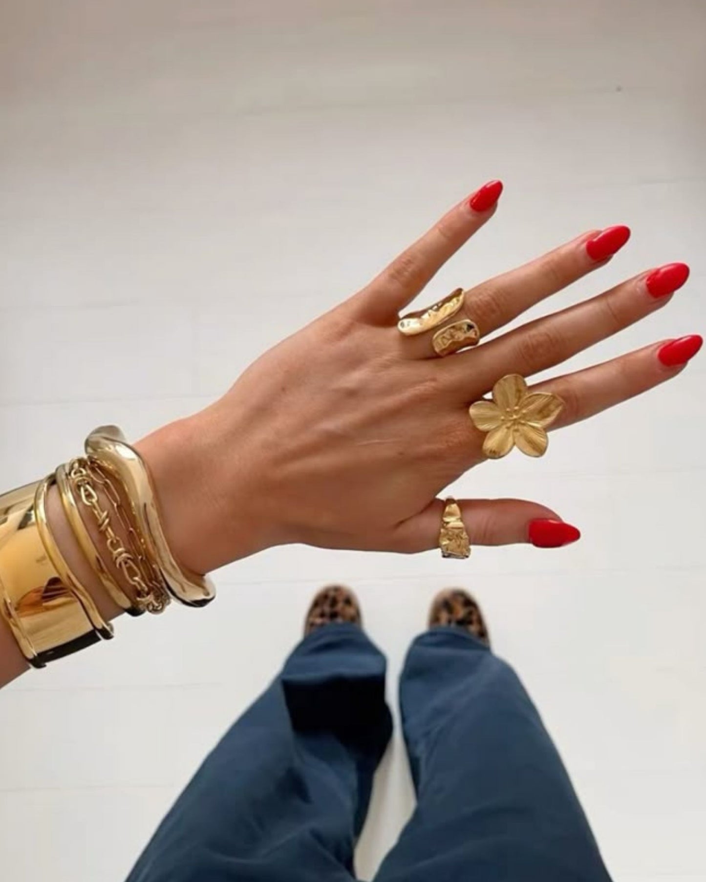 Gold_Petal_Murmur_Ring_8