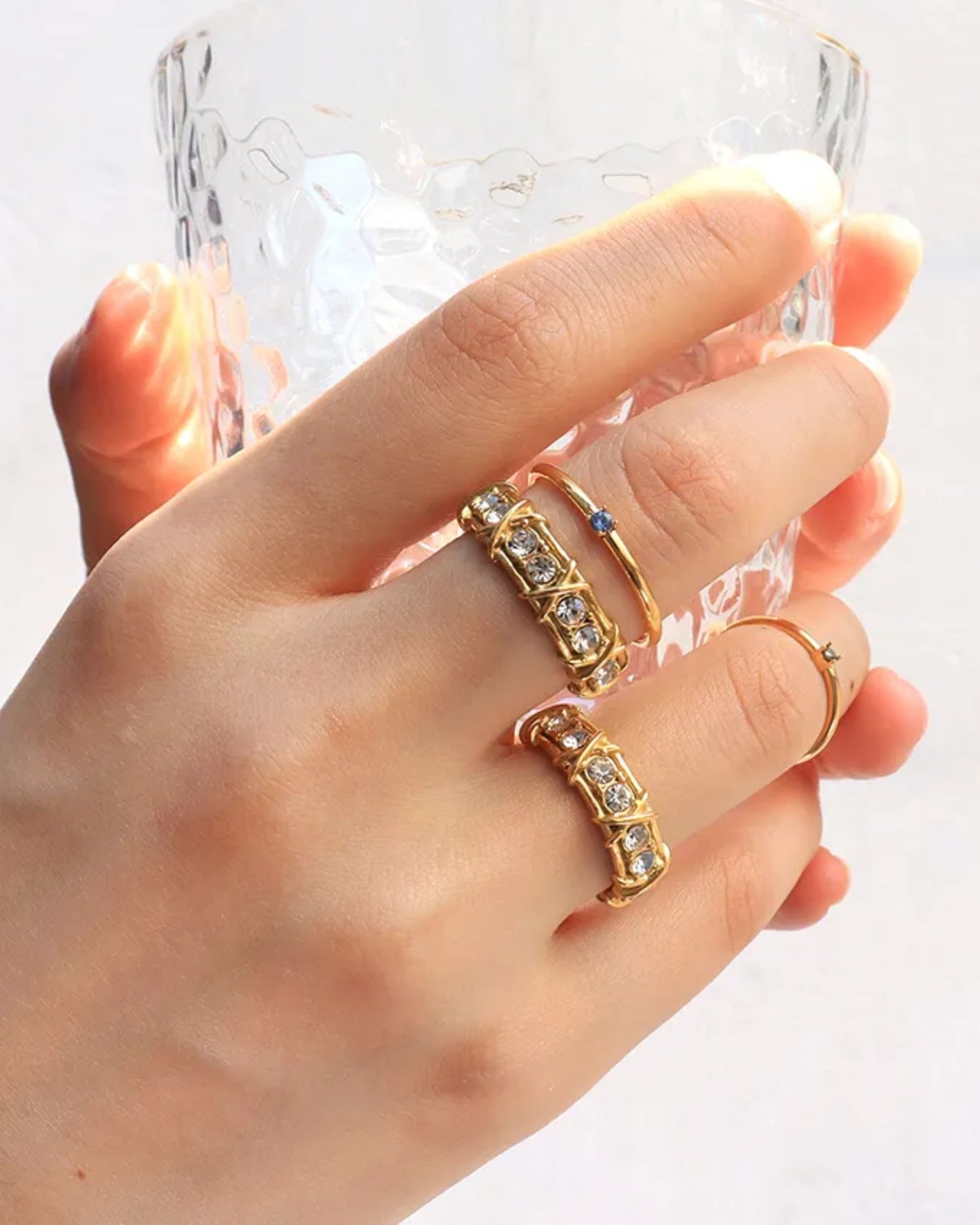 Gold_Radiant_Cross_Ring_2