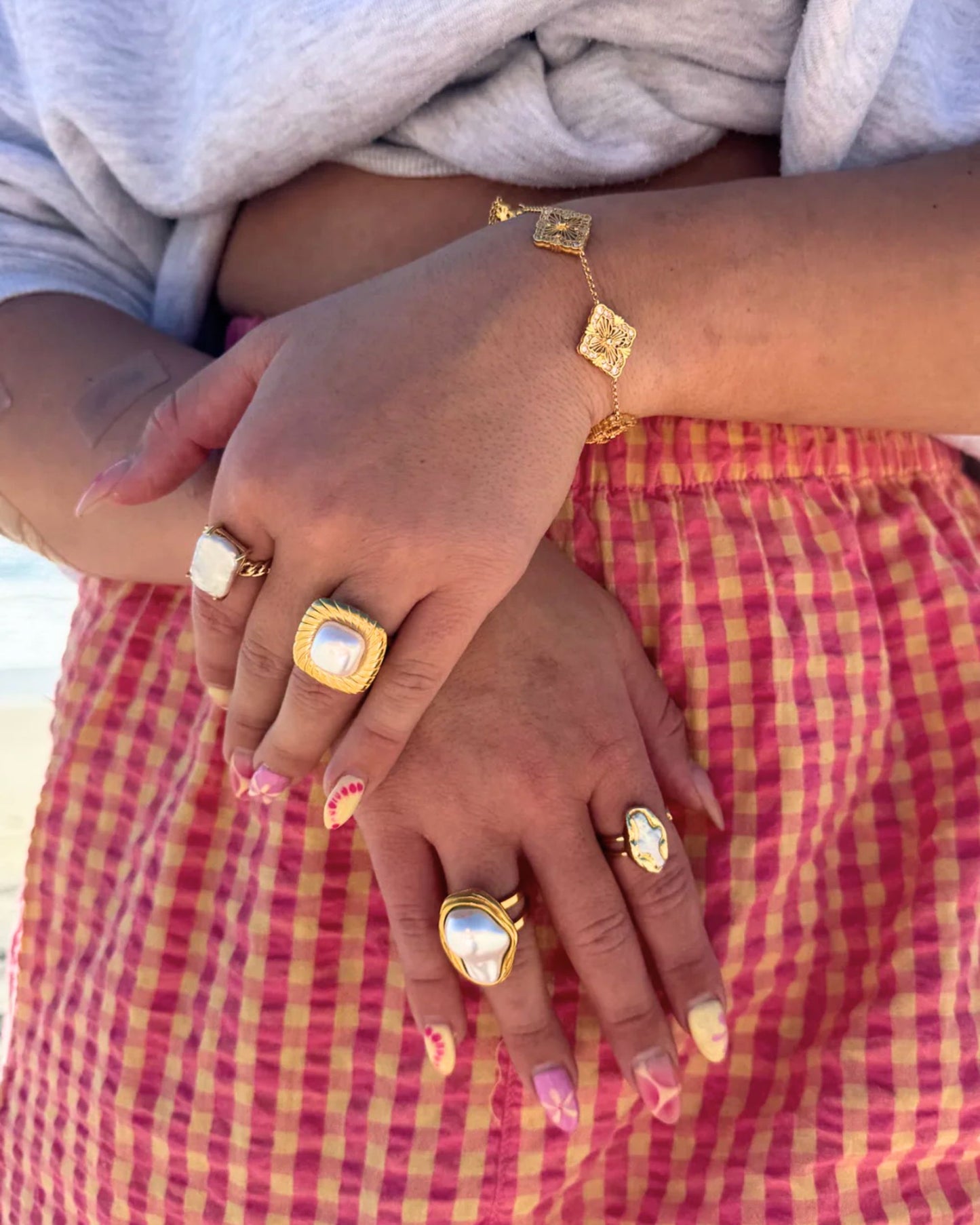 Gold_Raw_Pearl_Cross_Ring_5