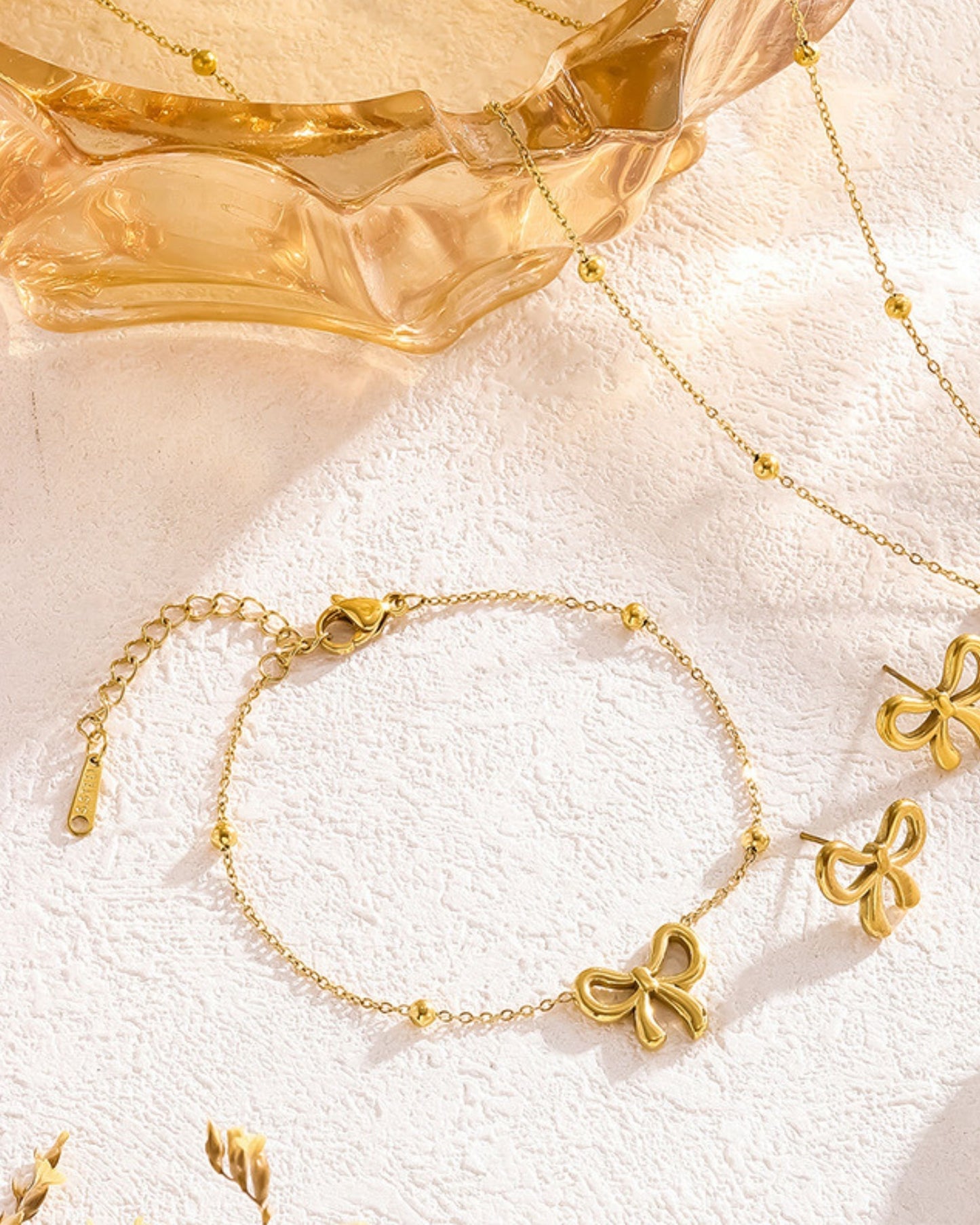 Gold_Ribbon_Bow_Bracelet_3