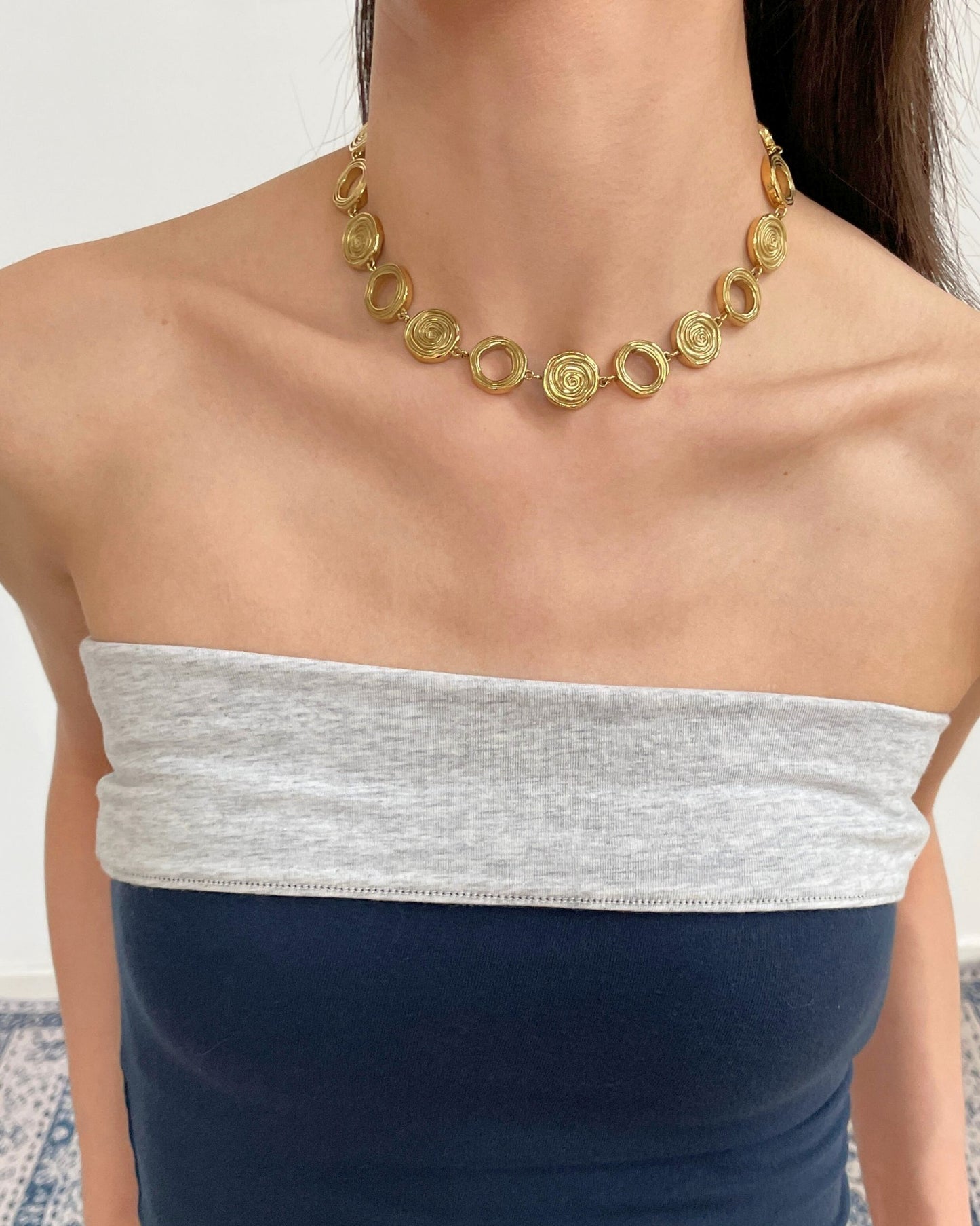 Gold_Riva_Swirl_Necklace_2