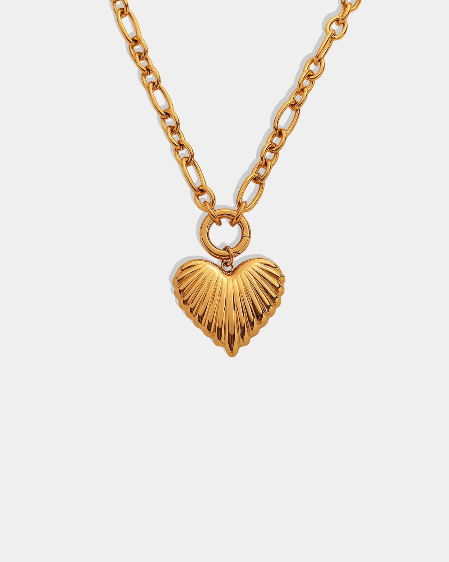 Gold_Shell_Heart_Necklace_1