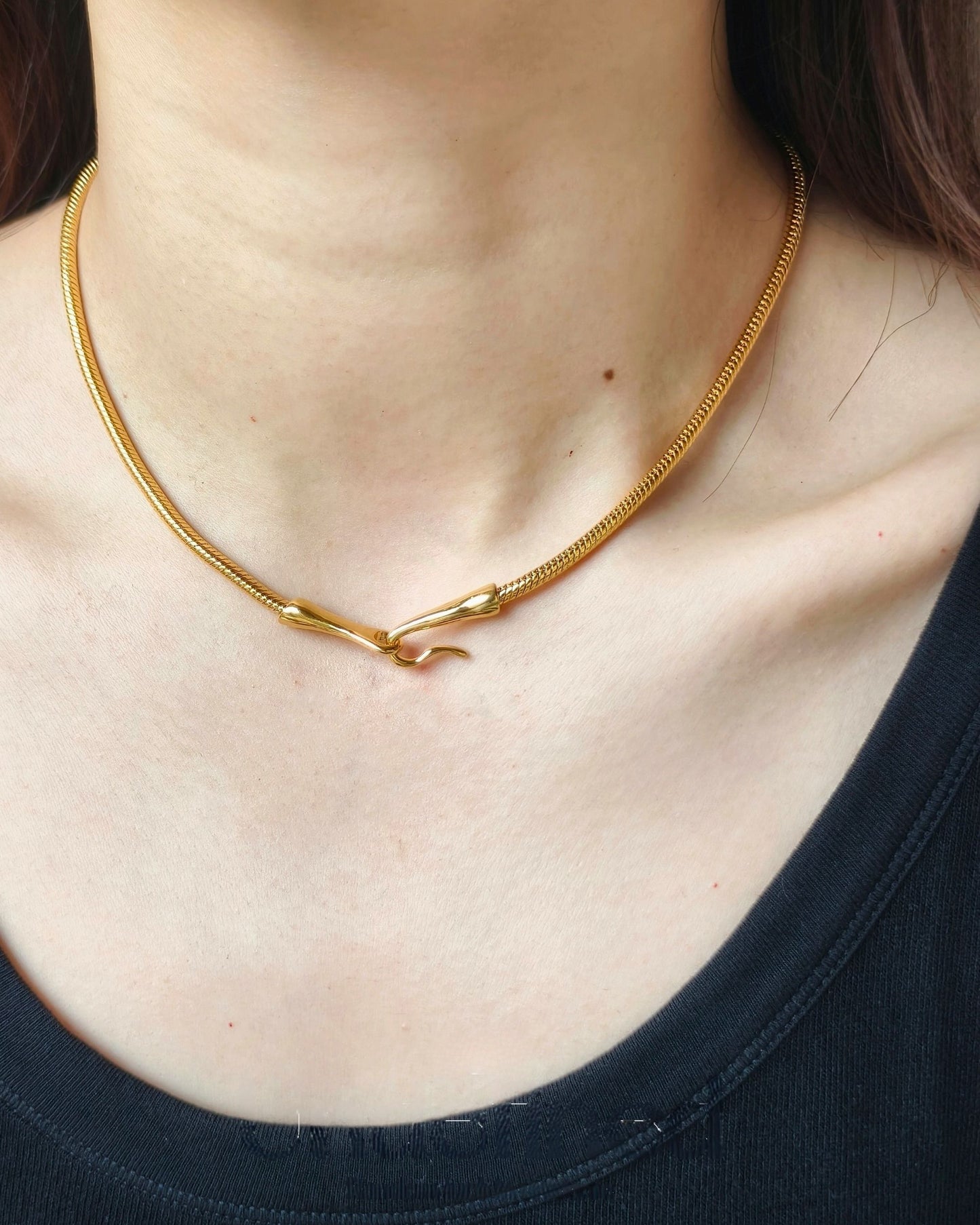 Gold_Silent_Flow_Necklace_2