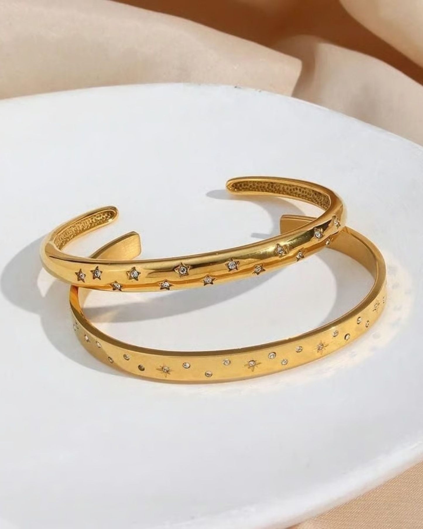 Gold_Silent_Starfield_Bangle_4