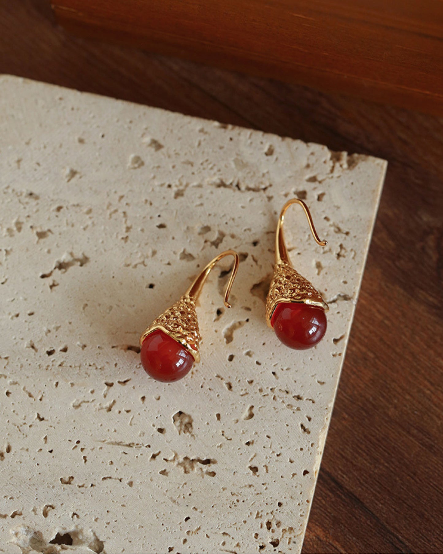 Gold_Solar_Carnelian_Drop_Earrings_1